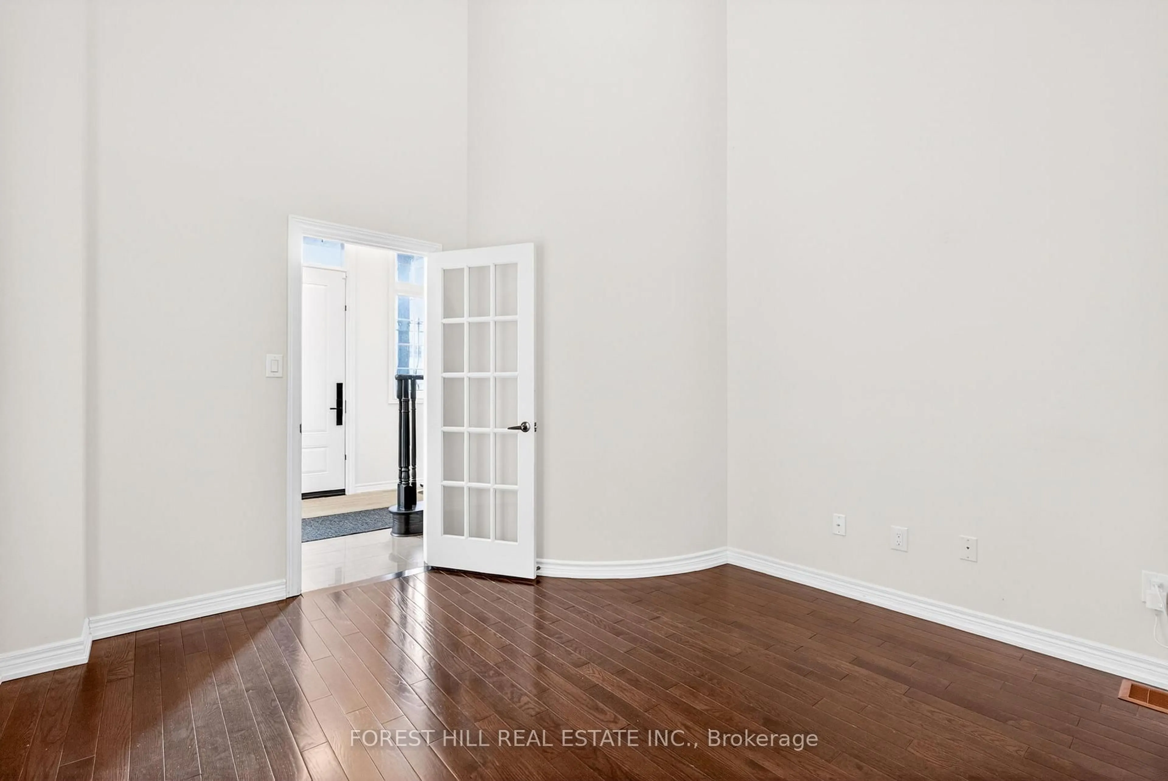 Unknown for 107 Rumsey Rd, Vaughan Ontario L6A 4L8