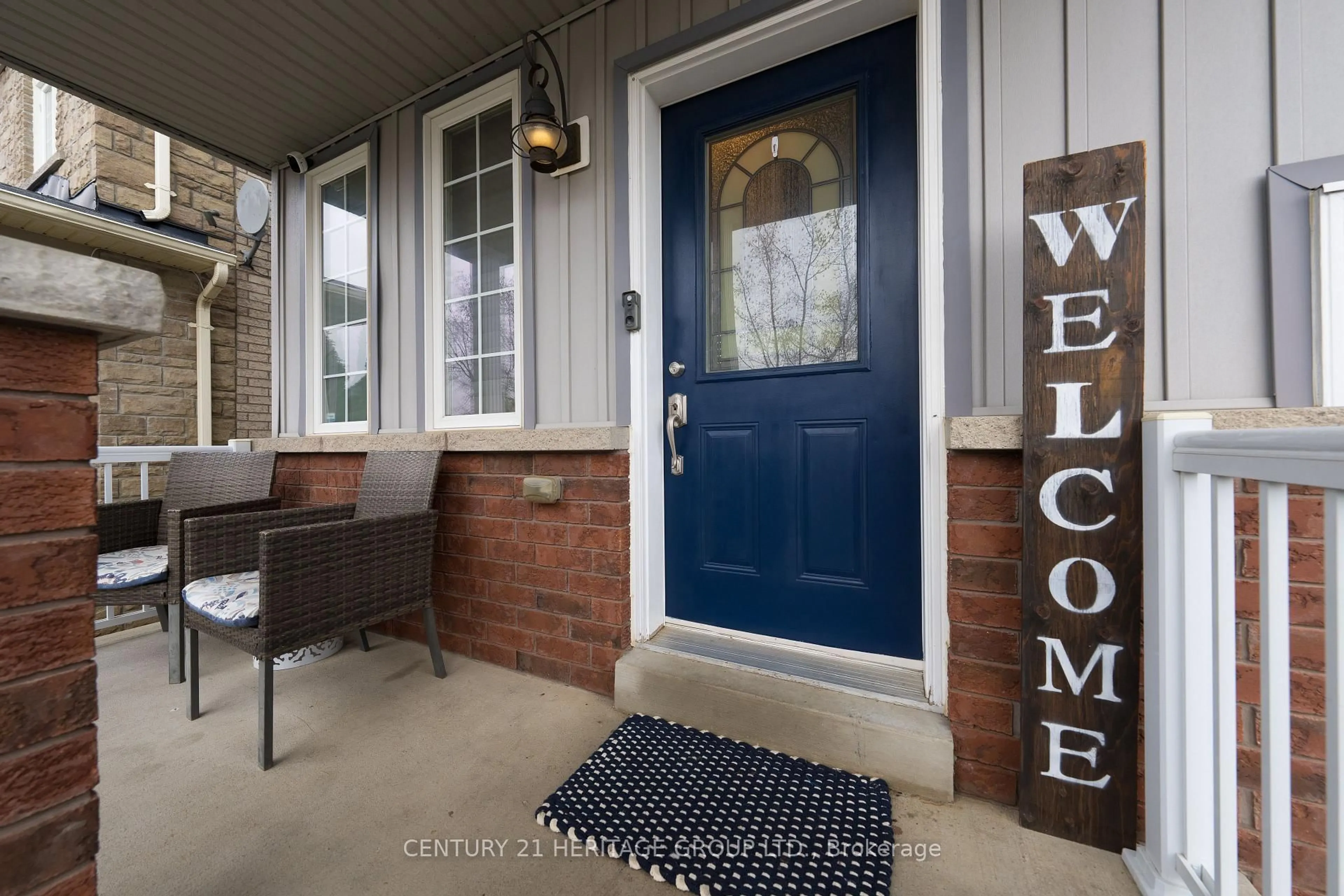 Indoor entryway for 13 Richardson Cres, Bradford West Gwillimbury Ontario L3Z 0L6