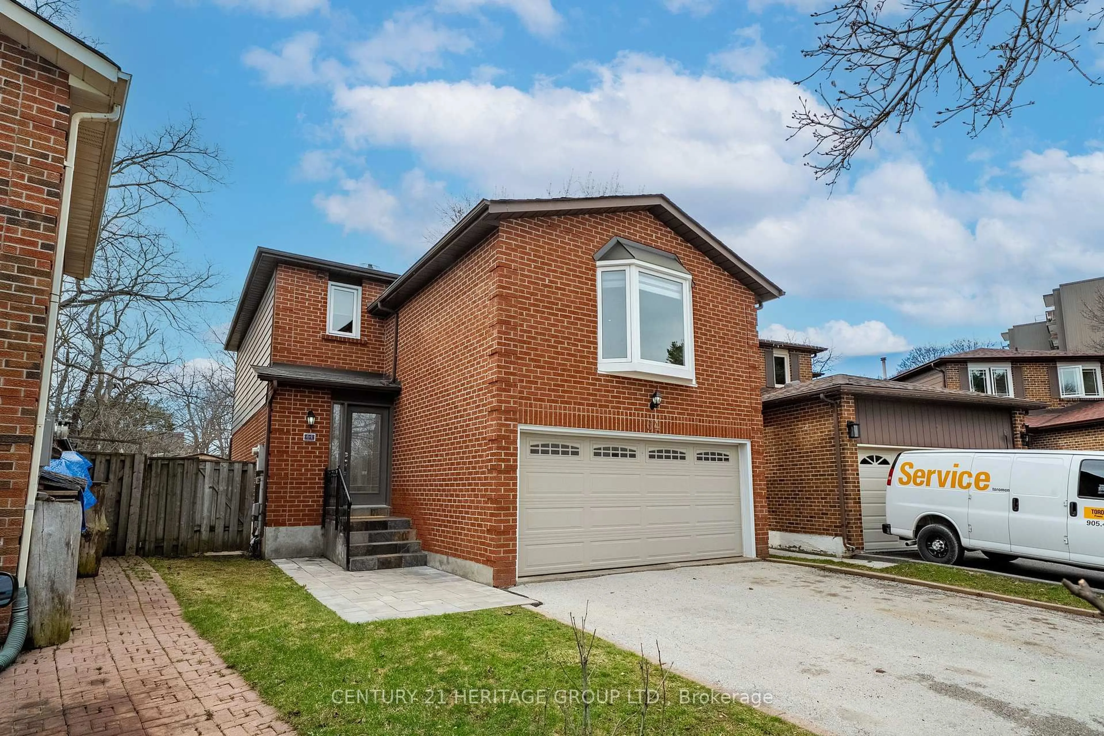 Home with brick exterior material, street for 64 Coventry Crt, Richmond Hill Ontario L4C 8B7