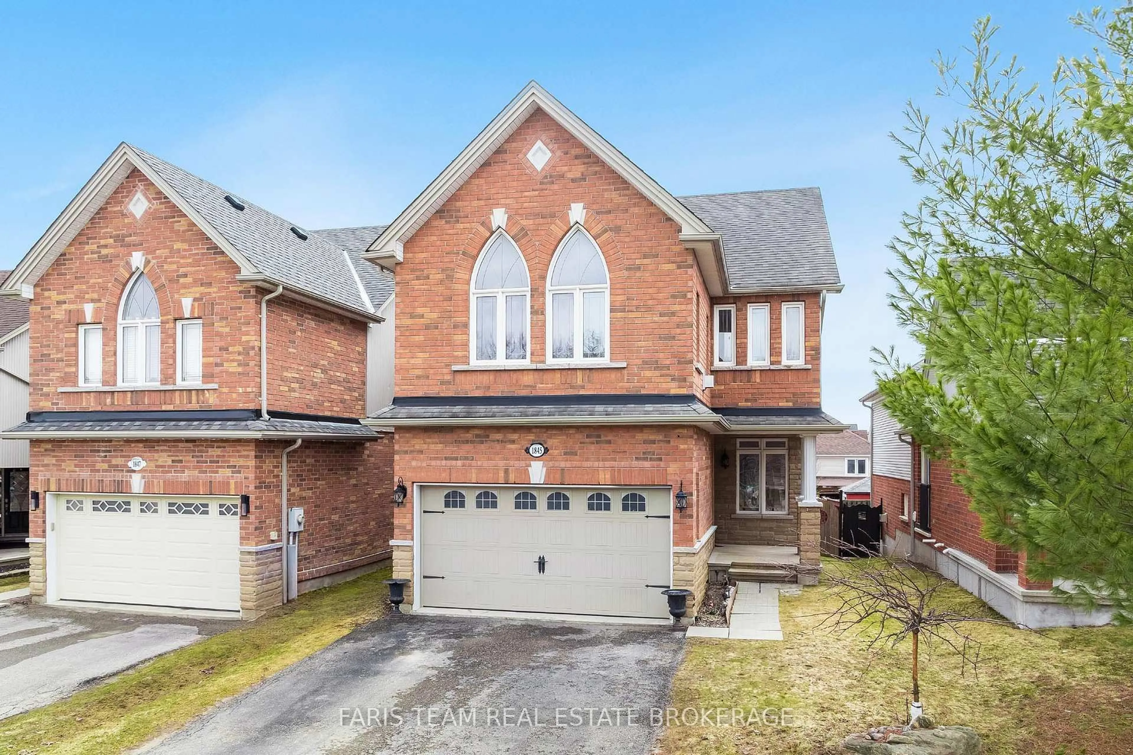 Home with brick exterior material, street for 1845 Lamstone St, Innisfil Ontario L9S 4Z8