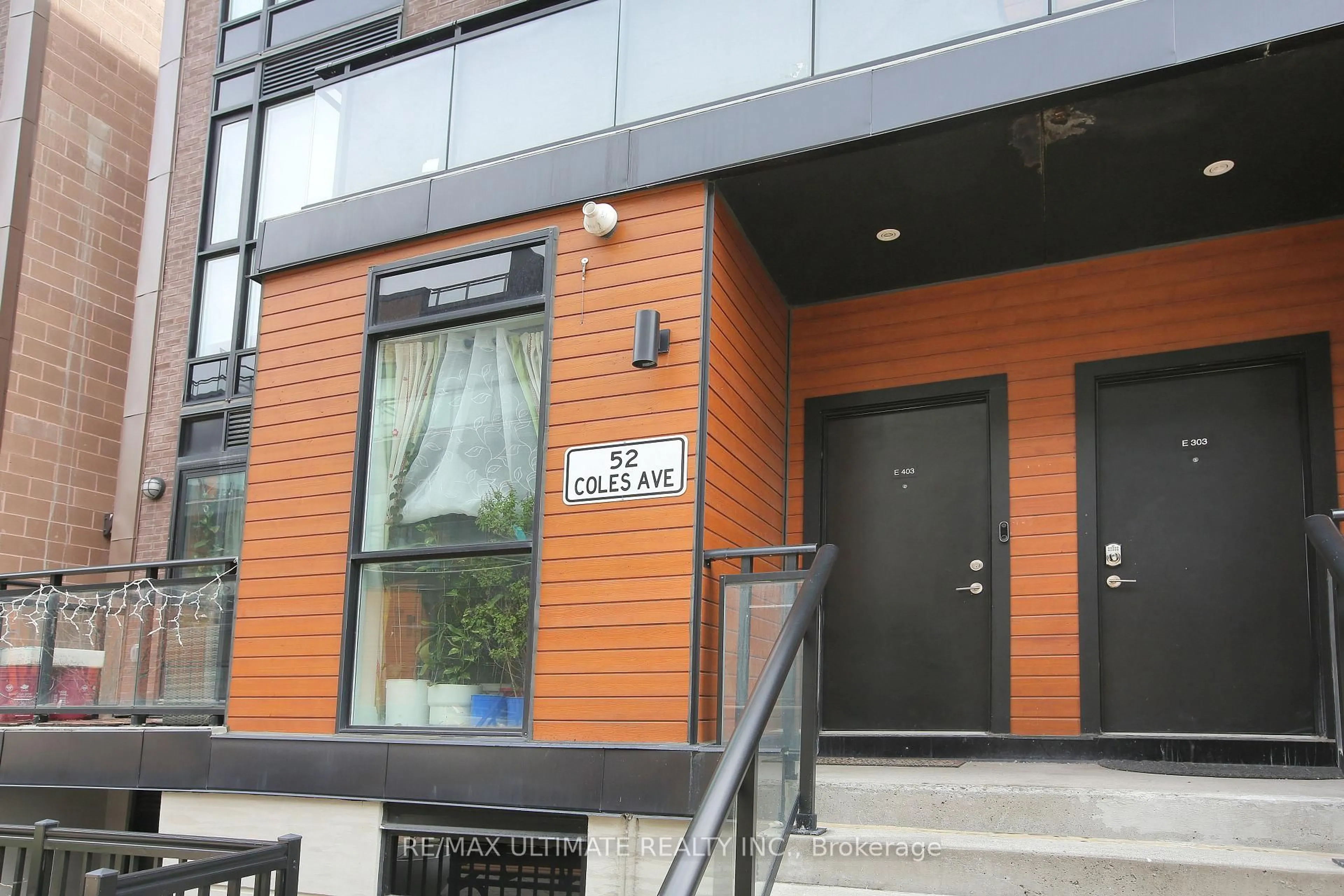 Unknown for 52 Coles Ave #E403, Vaughan Ontario L4L 0J1