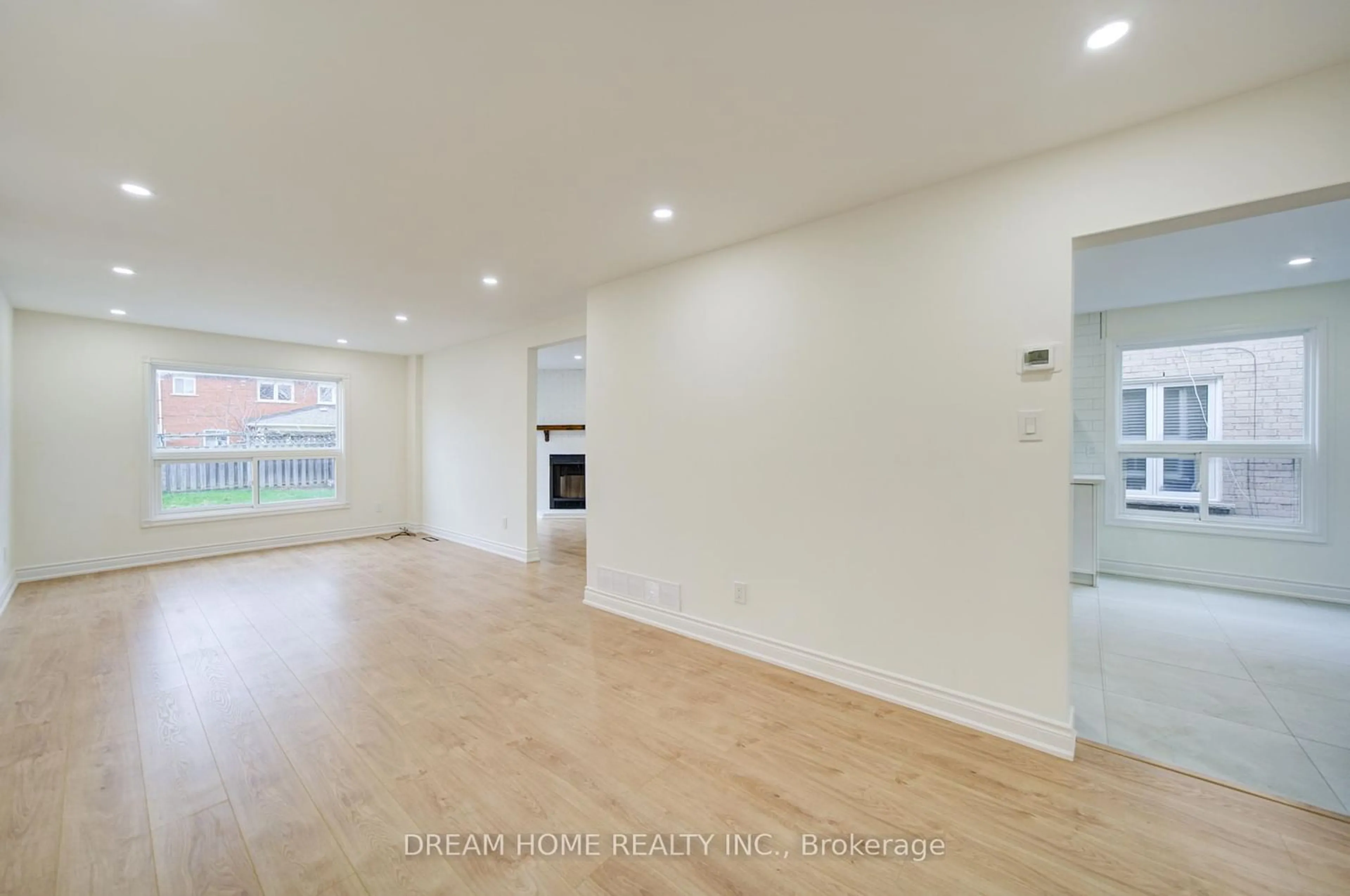 Unknown for 10 Karen Miles Cres, Markham Ontario L3S 2C9