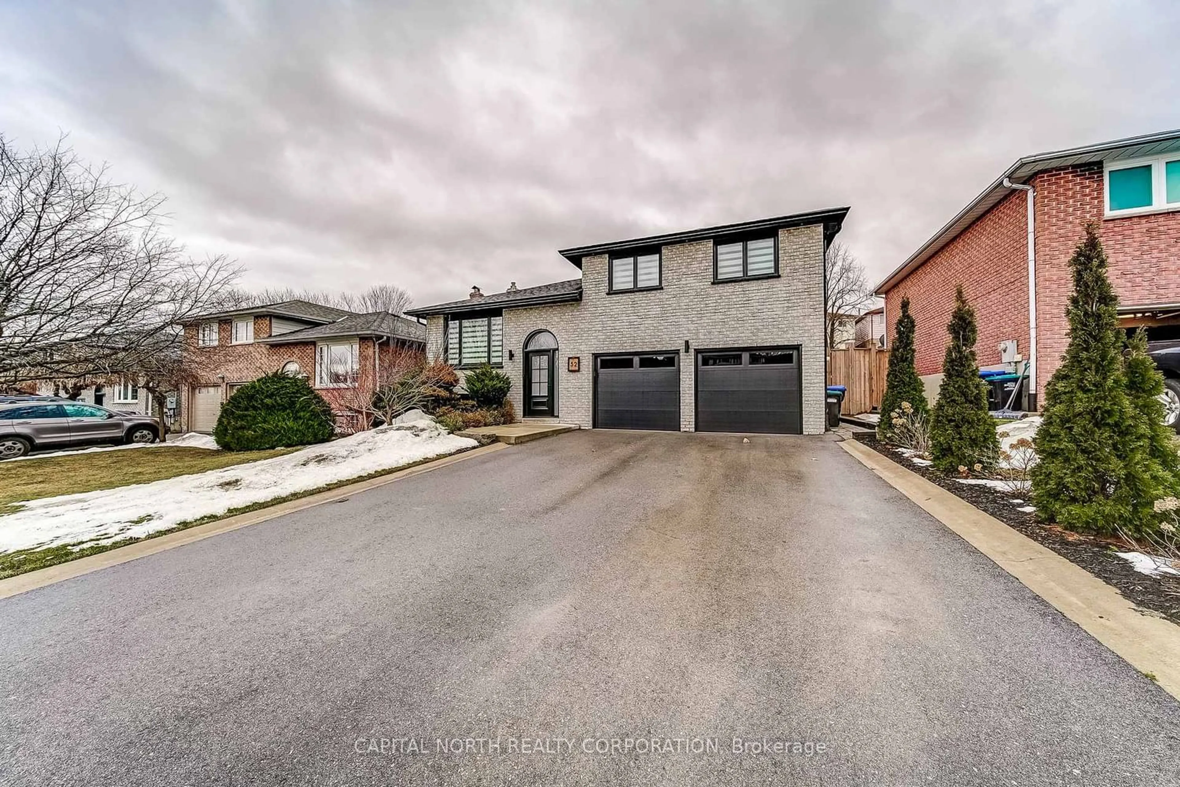 Unknown for 52 Wood Cres, Bradford West Gwillimbury Ontario L3Z 2G2