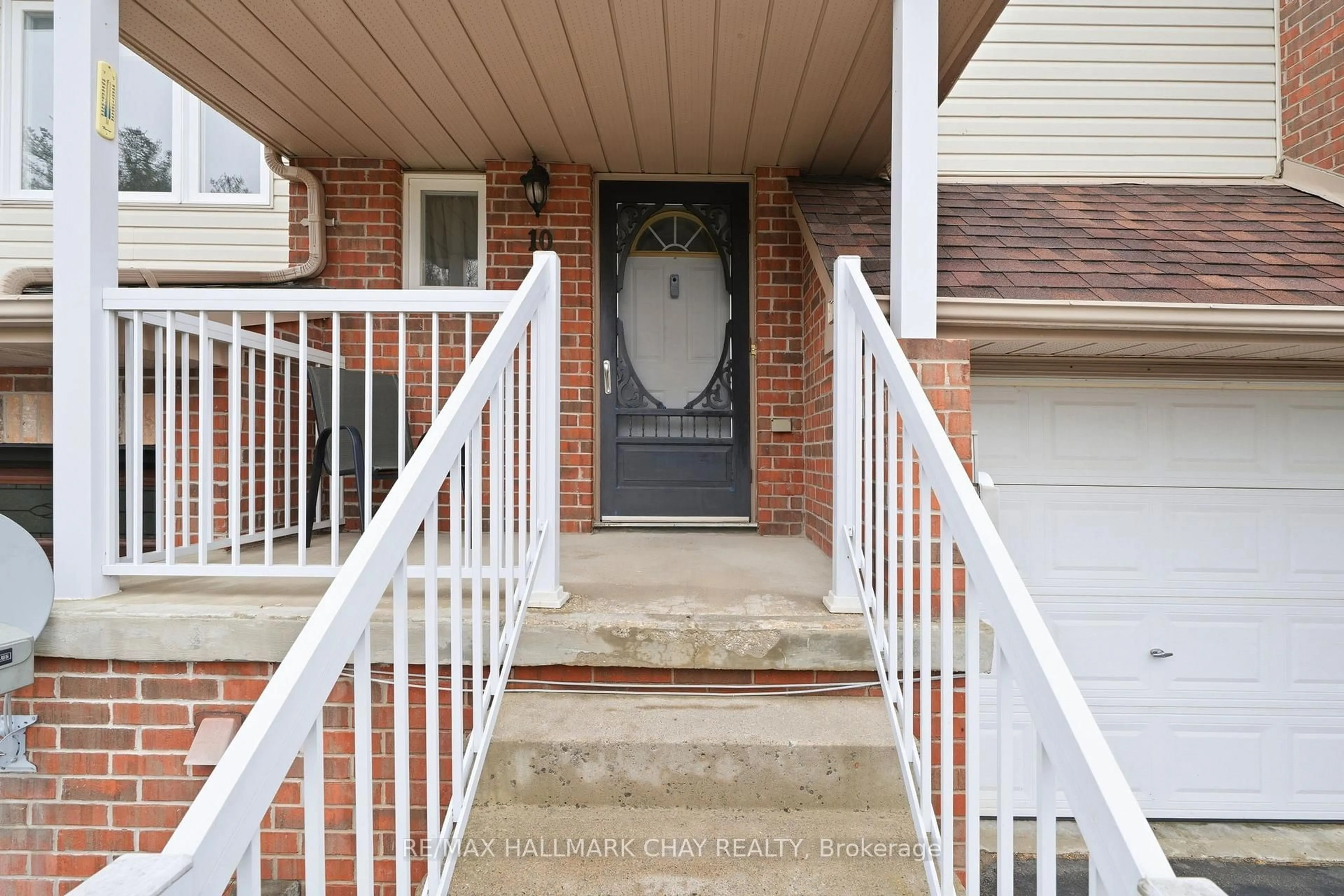 Unknown for 10 Parkside Cres, Essa Ontario L0M 1B3