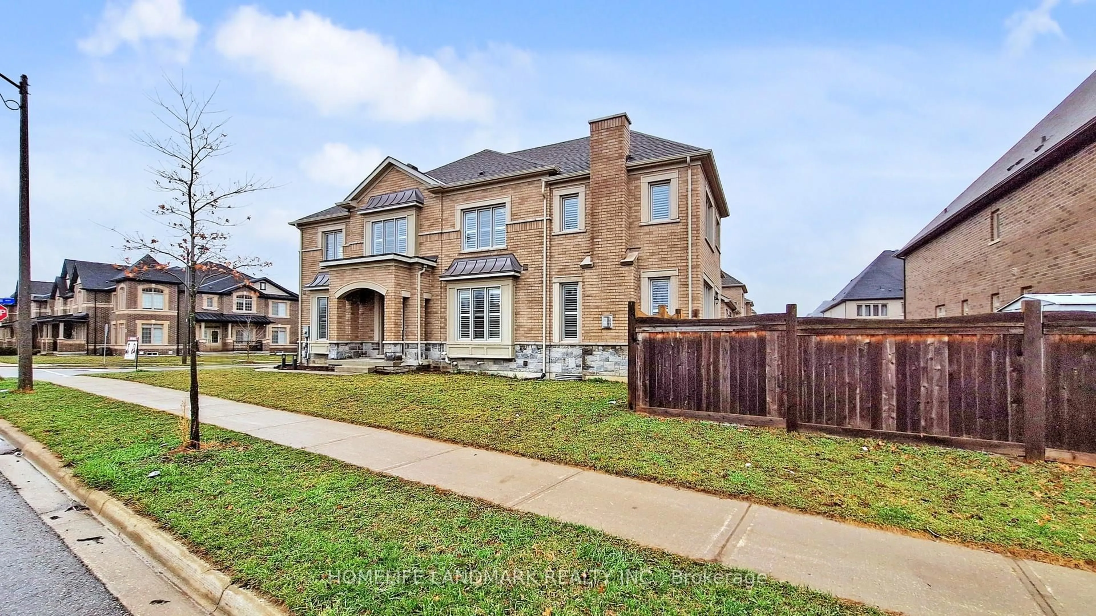 Home with brick exterior material, street for 40 Judah Doan Way, East Gwillimbury Ontario L9N 0L6