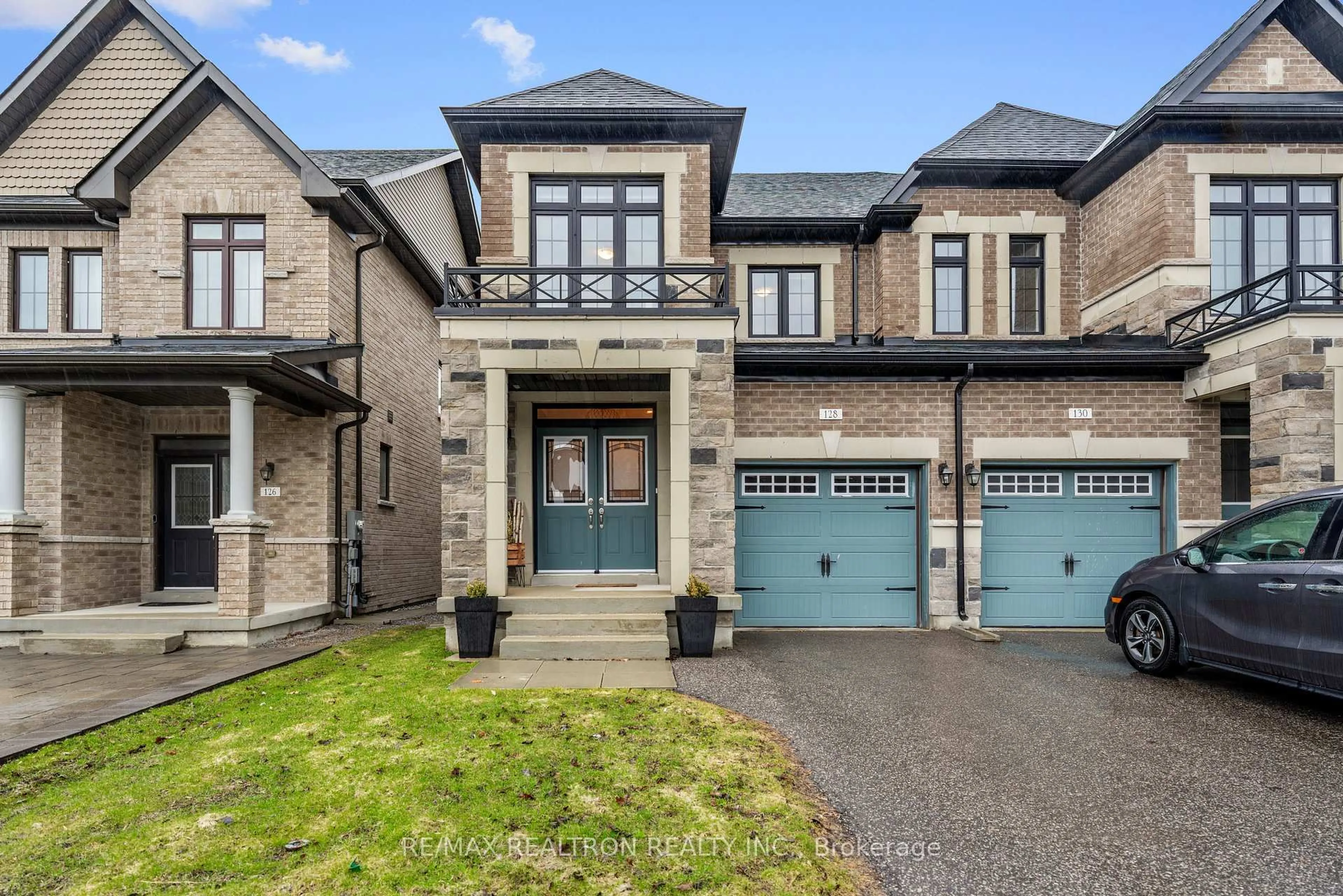 Home with brick exterior material, street for 128 Countryman Rd, East Gwillimbury Ontario L9N 0N8