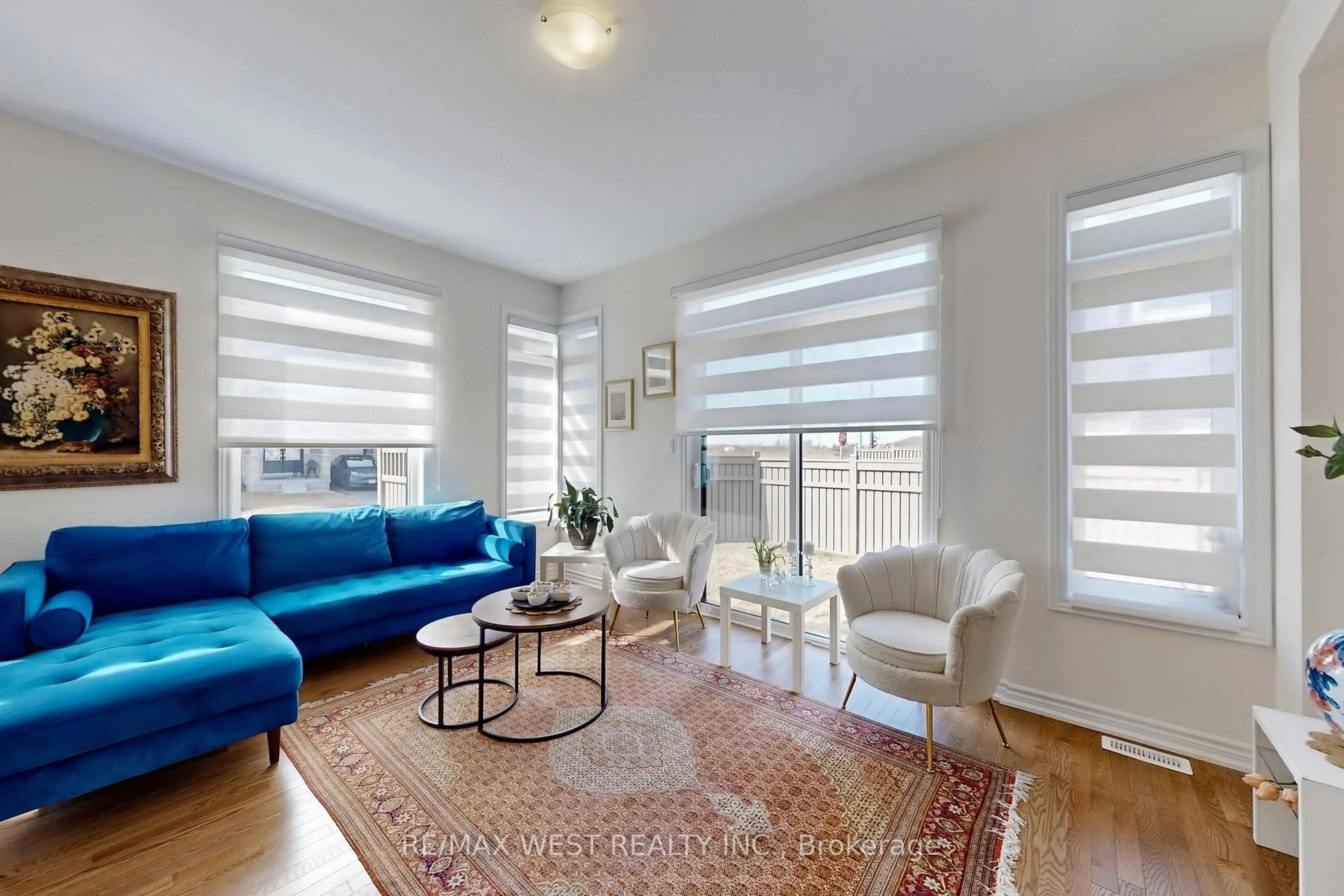 Living room with furniture, unknown for 4 Haldimand St, Vaughan Ontario L4H 5J5