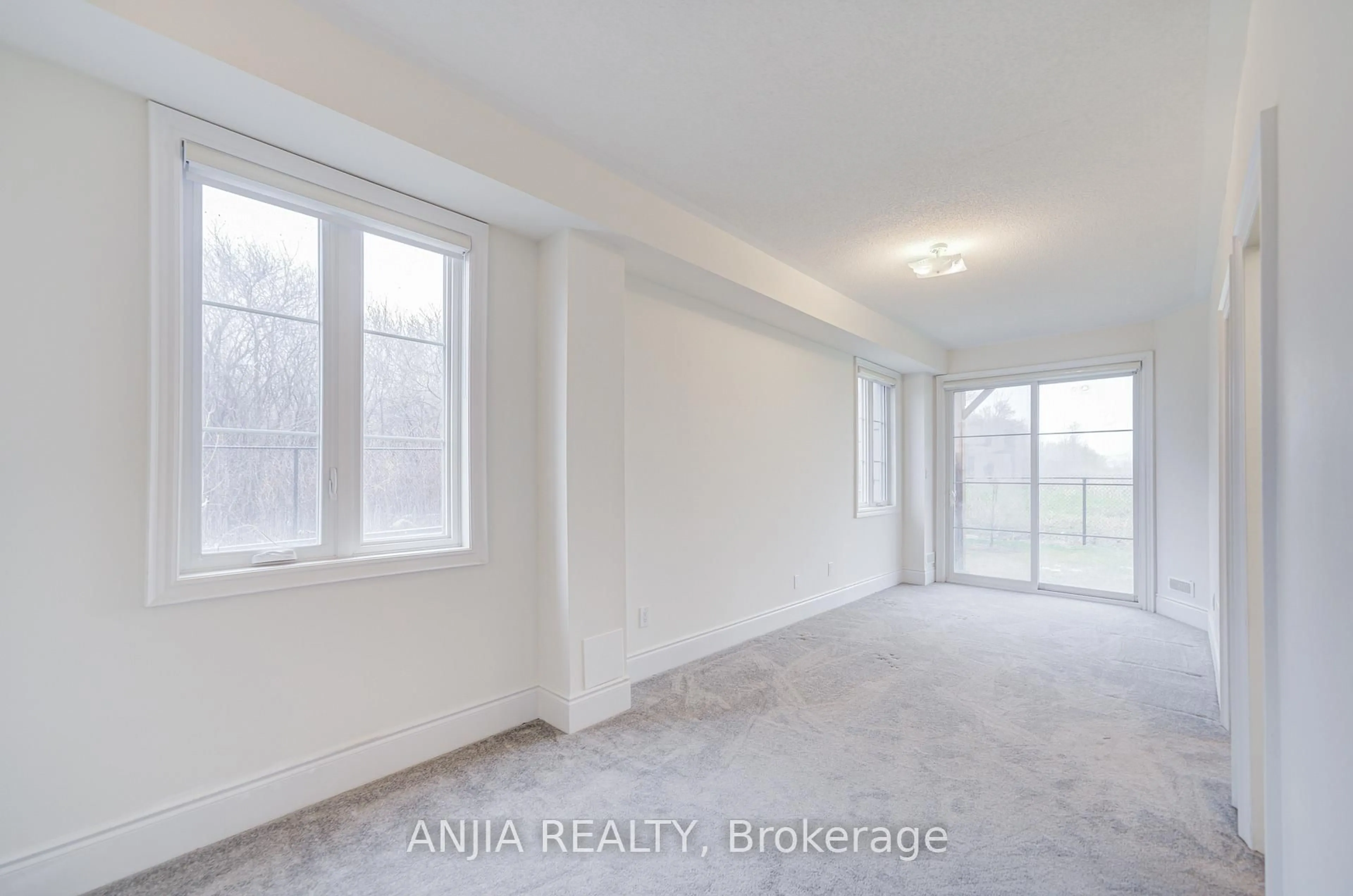 A pic of a room for 329 Swan Park Rd, Markham Ontario L6E 0H5