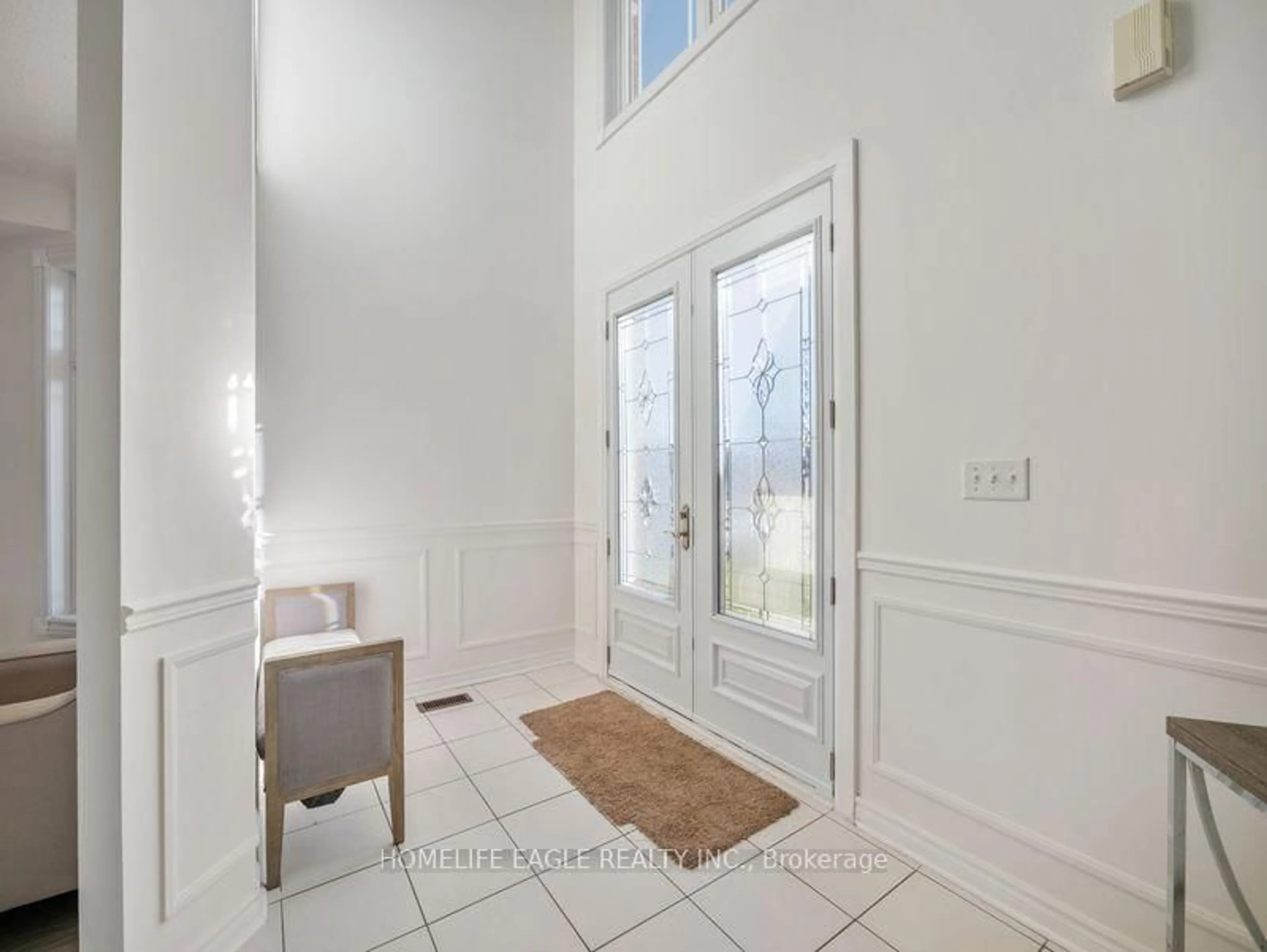 Indoor entryway for 1923 Romina Crt, Innisfil Ontario L9S 4X9