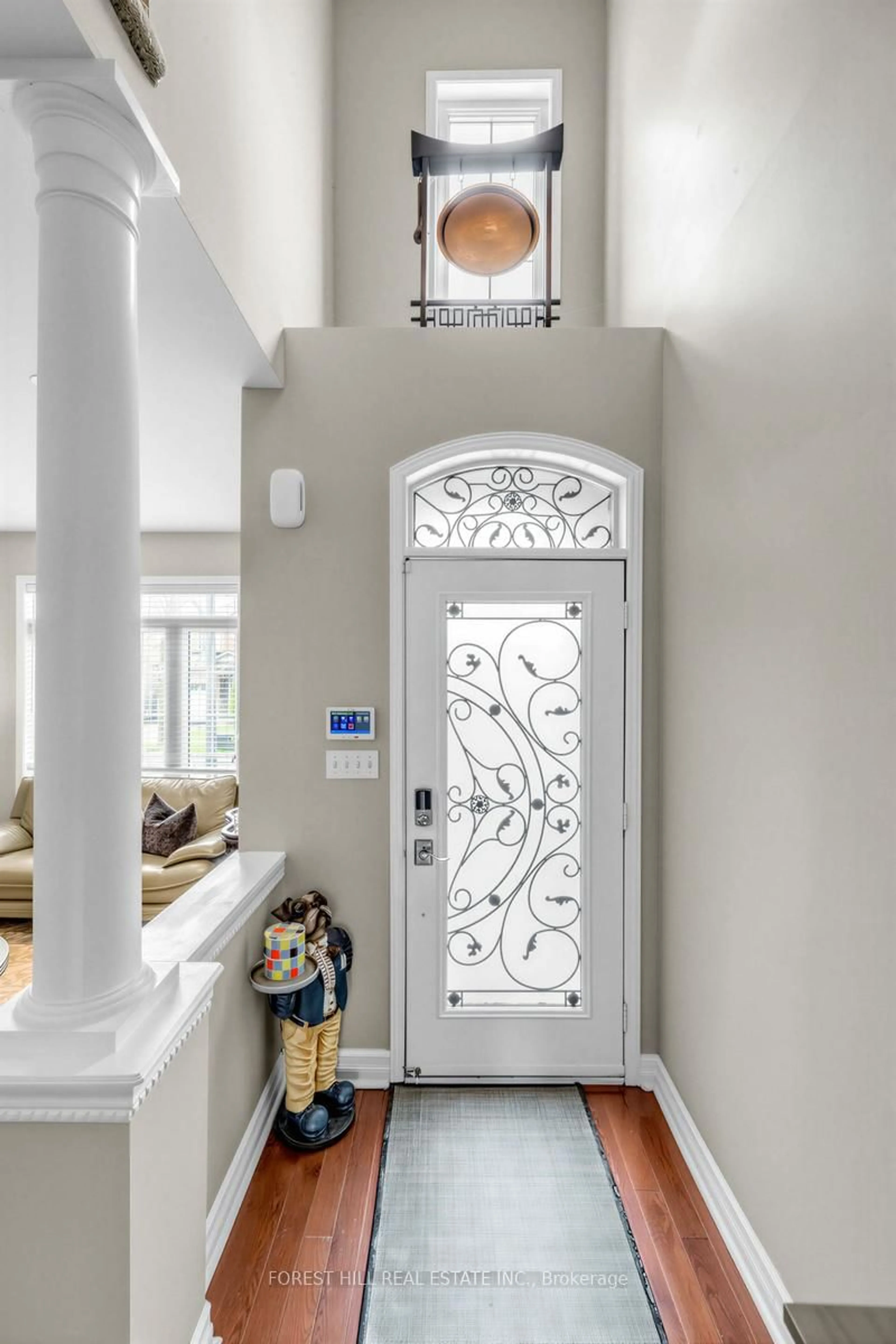 Indoor entryway for 65 Victoria Wood Ave, Markham Ontario L6E 1K2