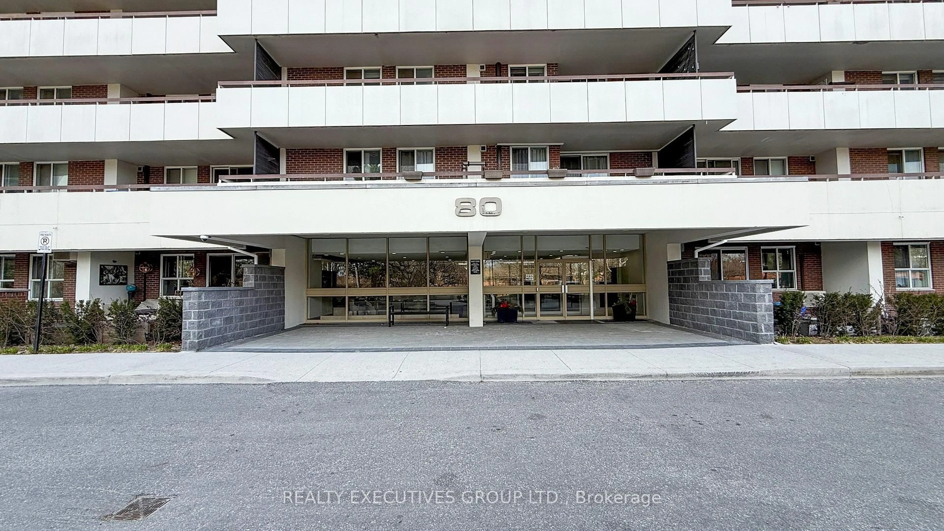 Indoor foyer for 80 Inverlochy Blvd #701, Markham Ontario L3T 4P3