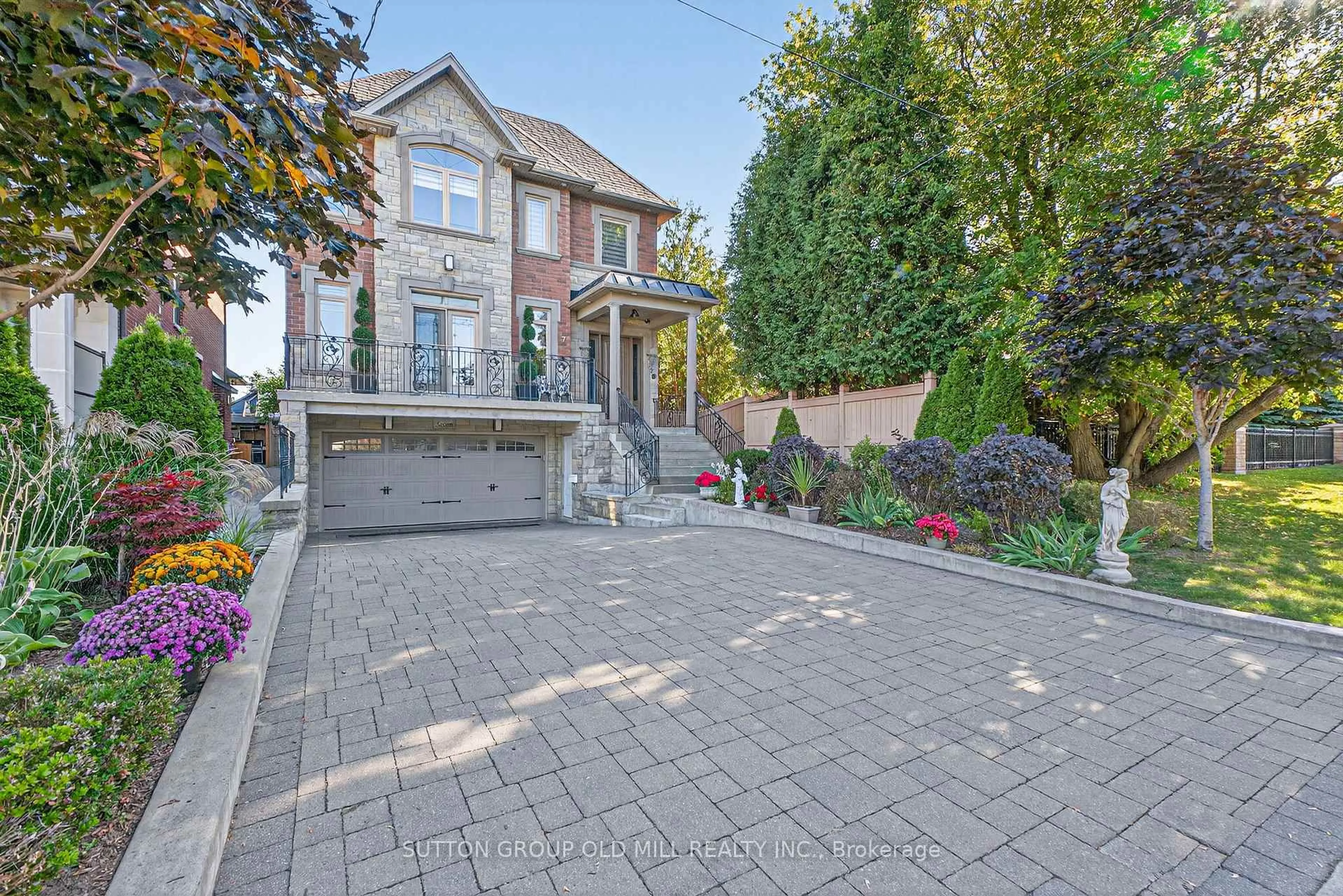 Home with brick exterior material, street for 7 Cousins Dr, Aurora Ontario L4G 1B2