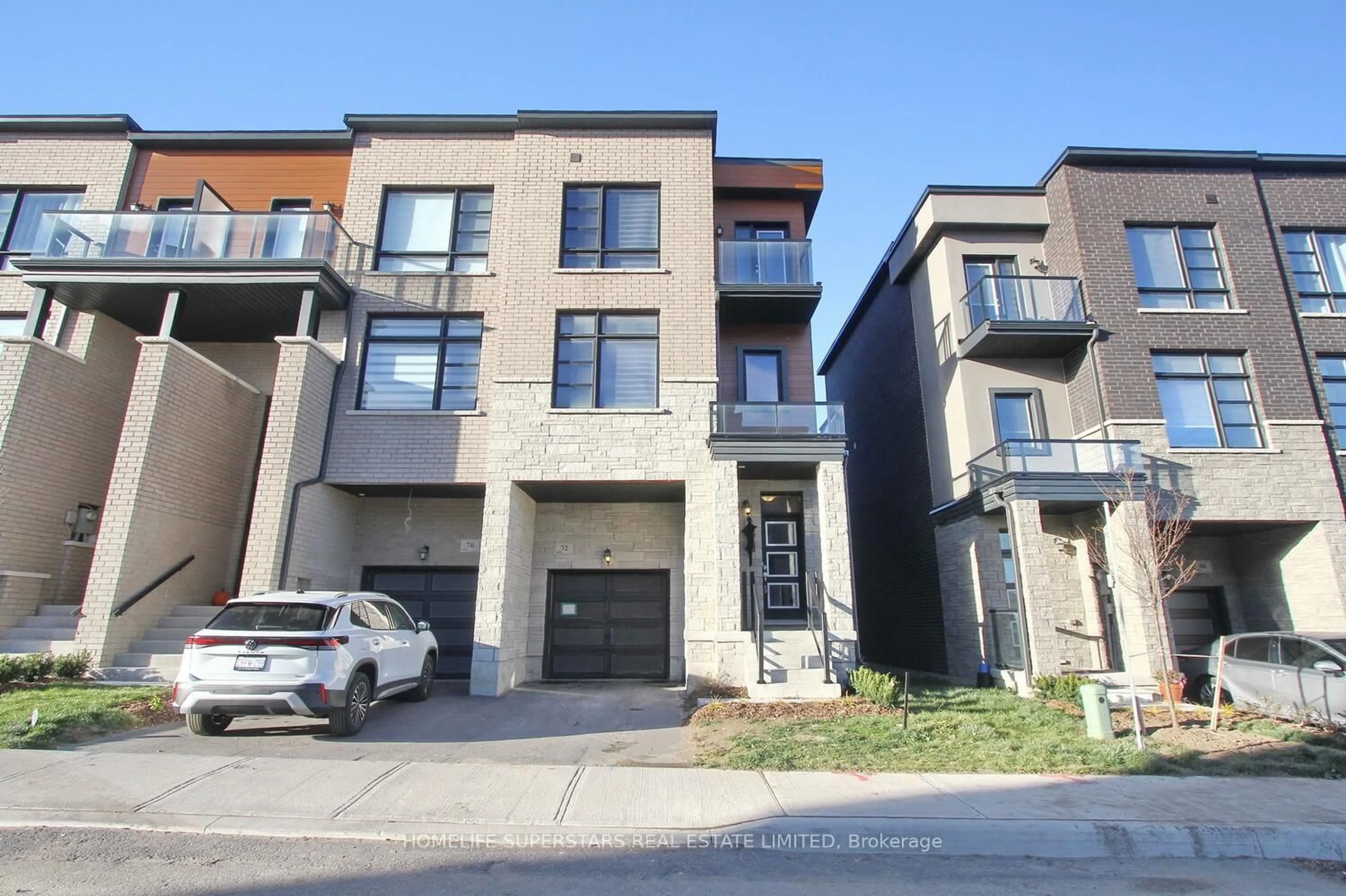 Home with brick exterior material, street for 72 Wascana Rd, Vaughan Ontario L4H 5G9