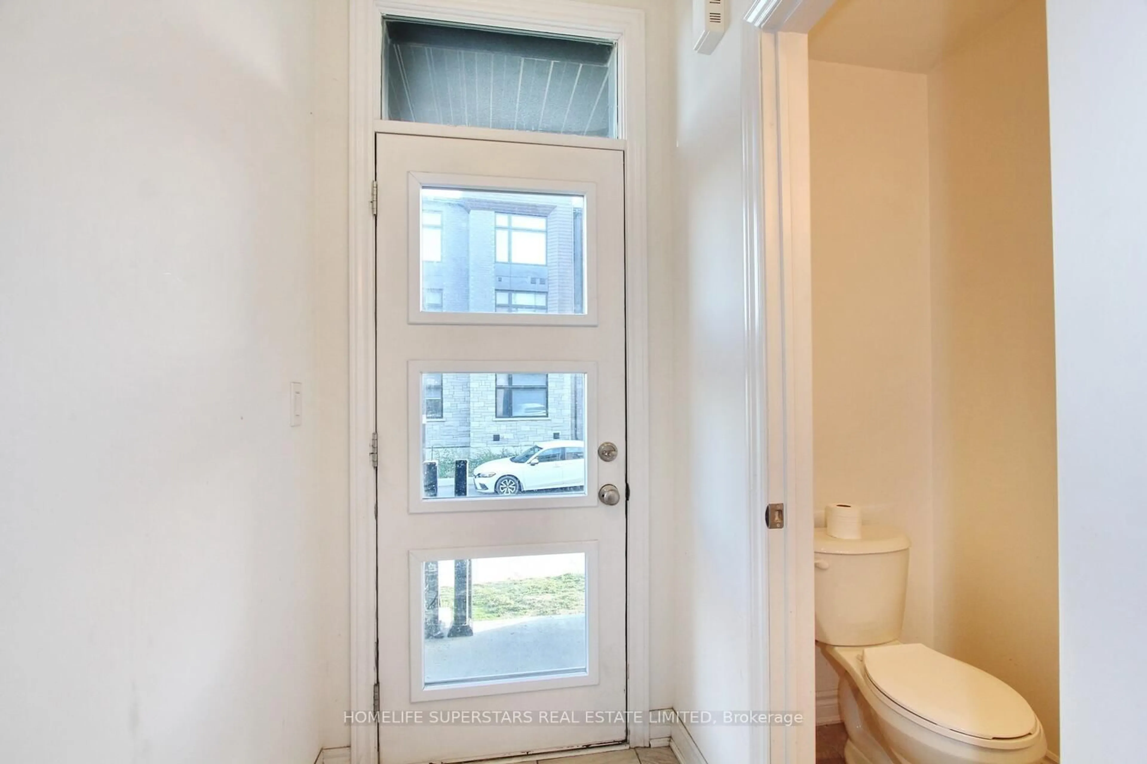 Standard bathroom, unknown for 72 Wascana Rd, Vaughan Ontario L4H 5G9
