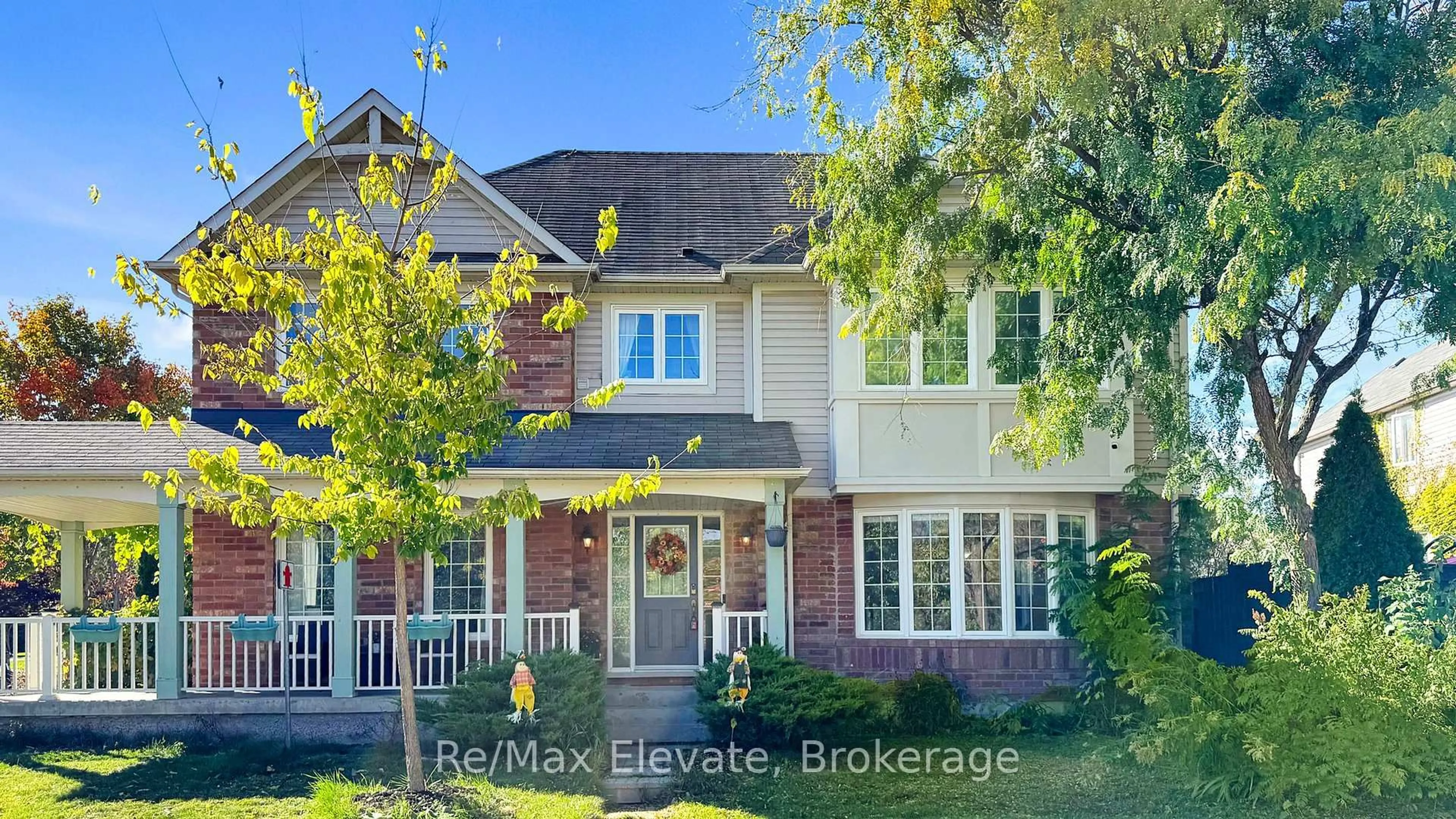 Home with brick exterior material, street for 44 Callander Cres, New Tecumseth Ontario L9R 0B4