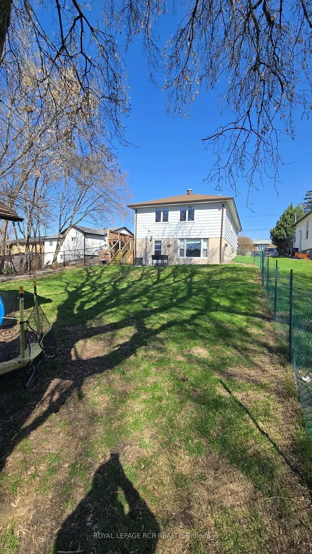 254 Simcoe Rd, Bradford West Gwillimbury 3