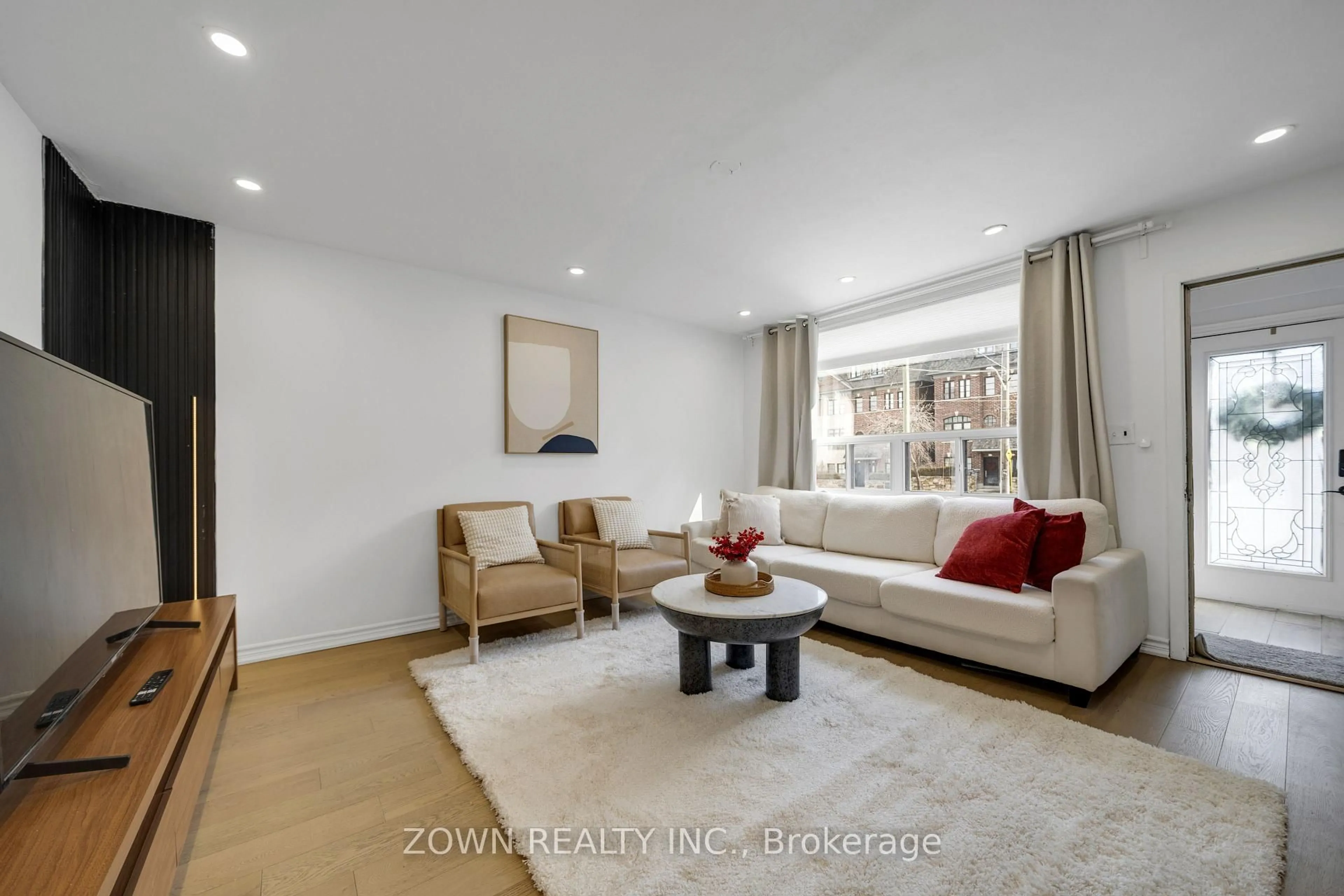 Living room with furniture, unknown for 8312 Kipling Ave, Vaughan Ontario L4L 2A8