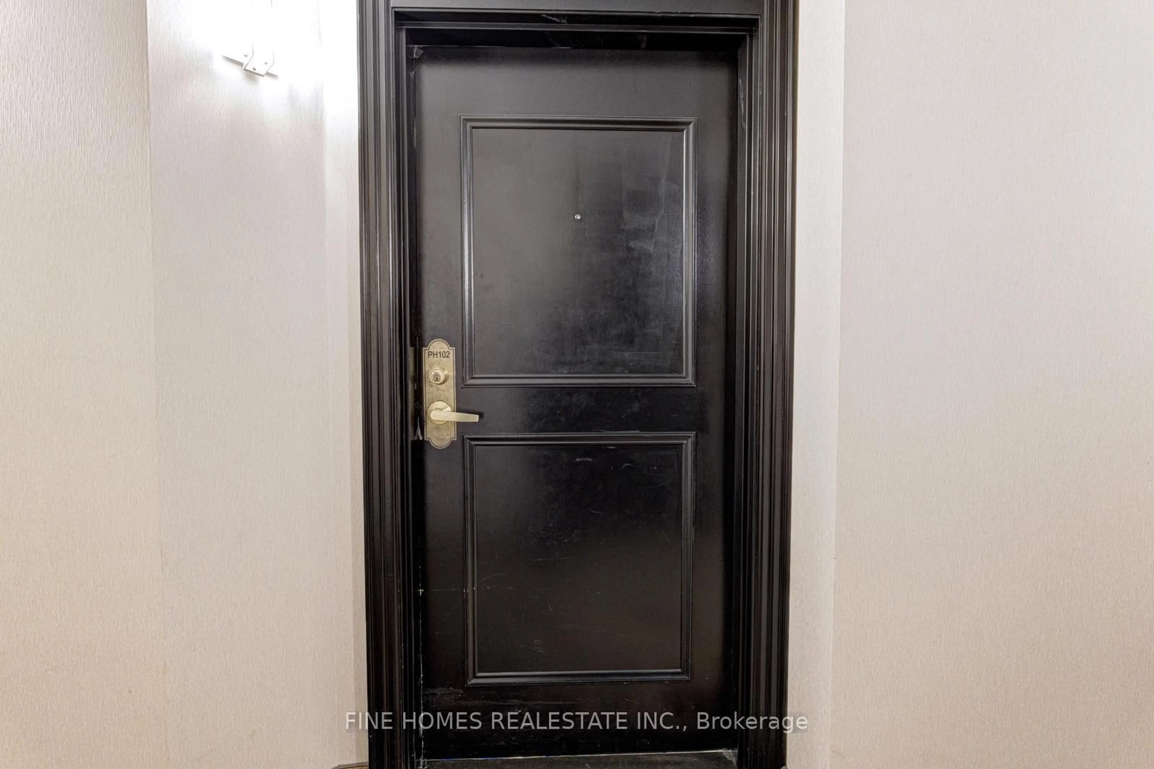 Indoor entryway for 1 Emerald Lane #PH102, Vaughan Ontario L4J 8N2