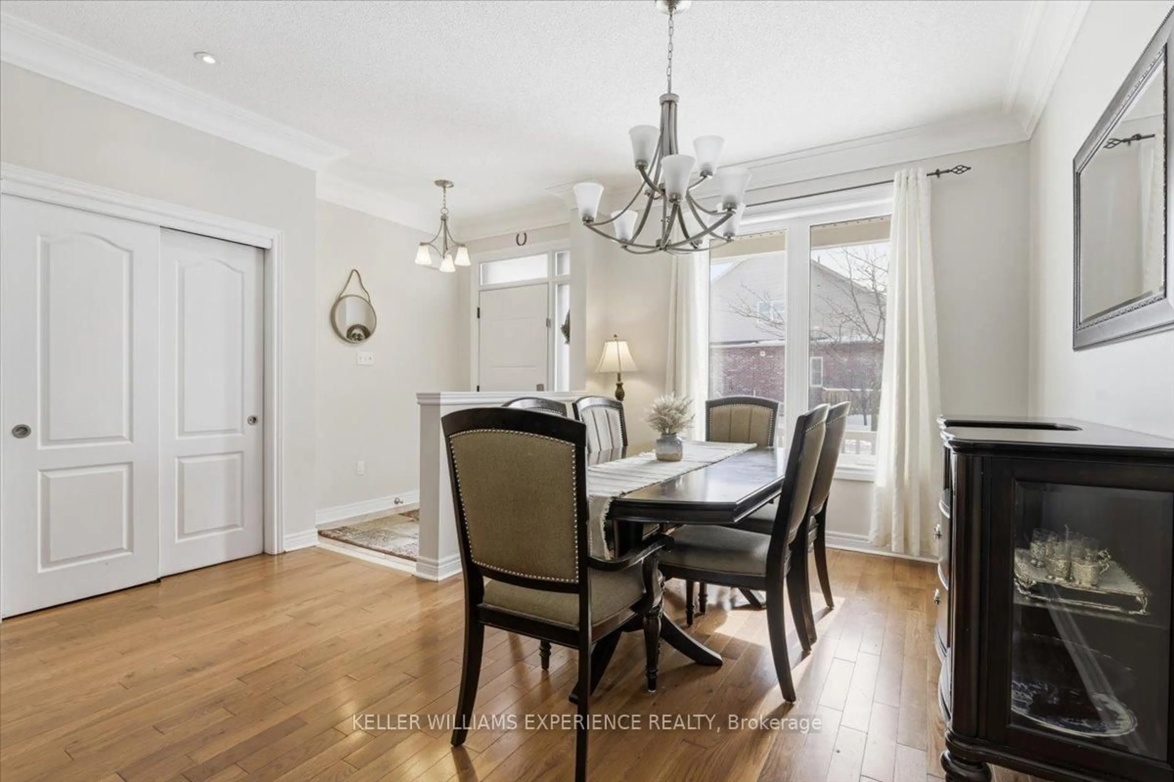 Dining room, unknown for 3 Bud Doucette Crt, Uxbridge Ontario L9P 0E4