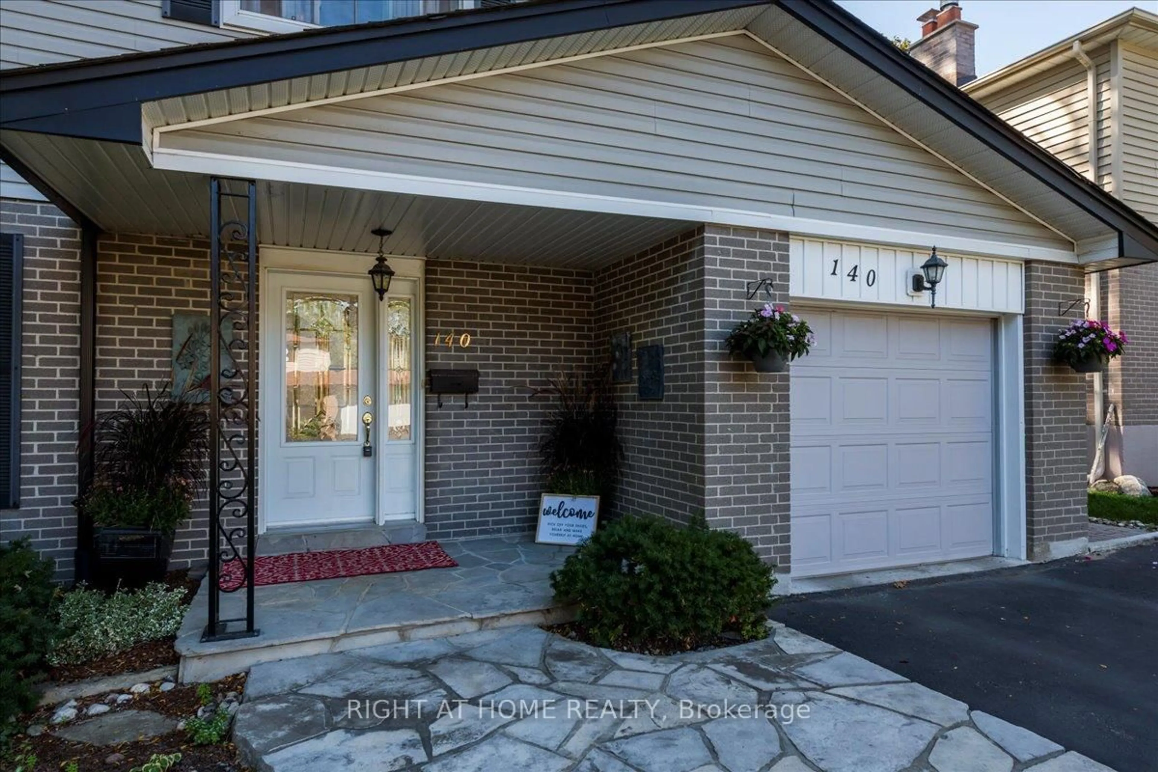 Unknown for 140 Orsi Dr, Newmarket Ontario L3Y 3H6