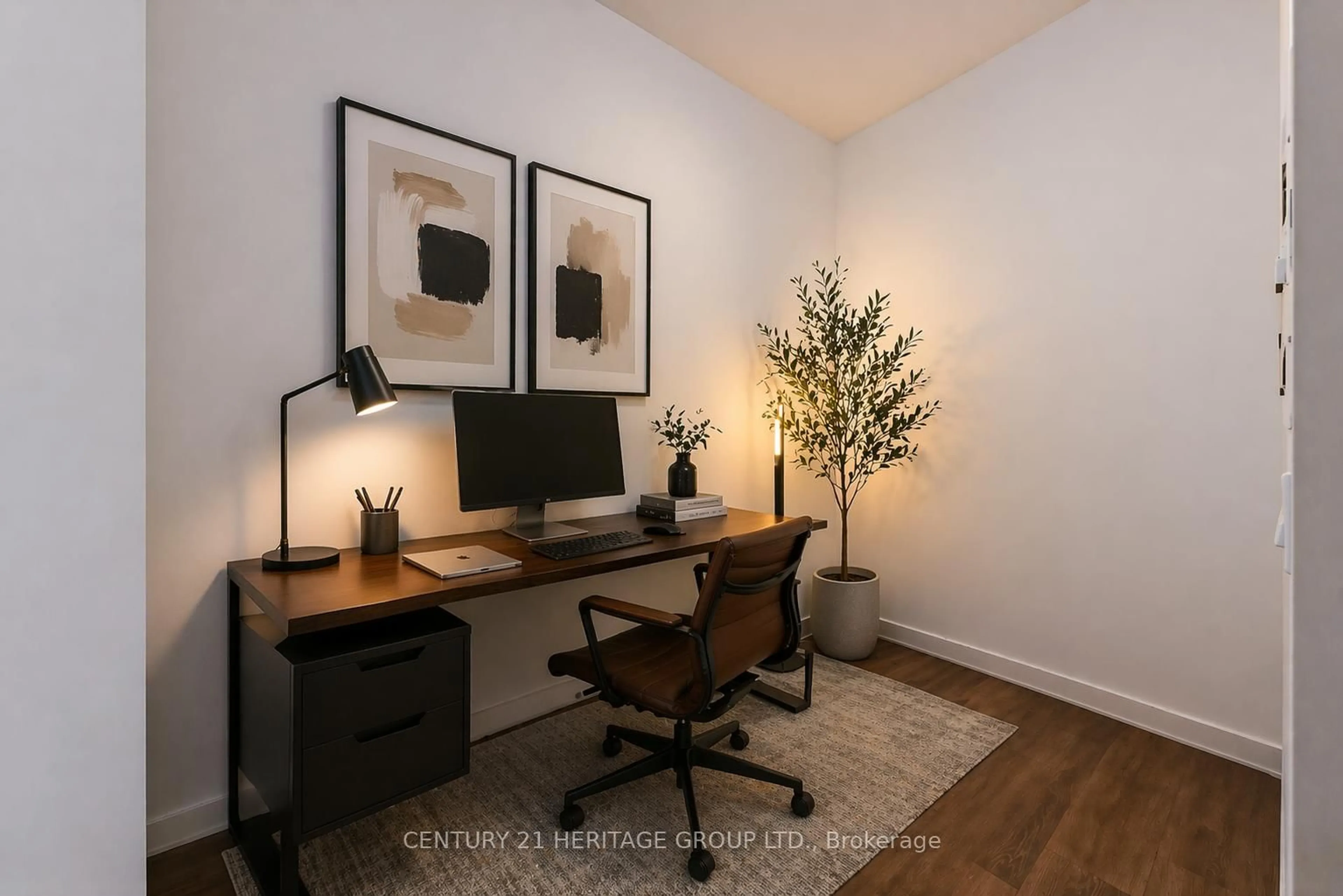 A pic of a room for 105 Oneida Cres #802, Richmond Hill Ontario L4B 0H6