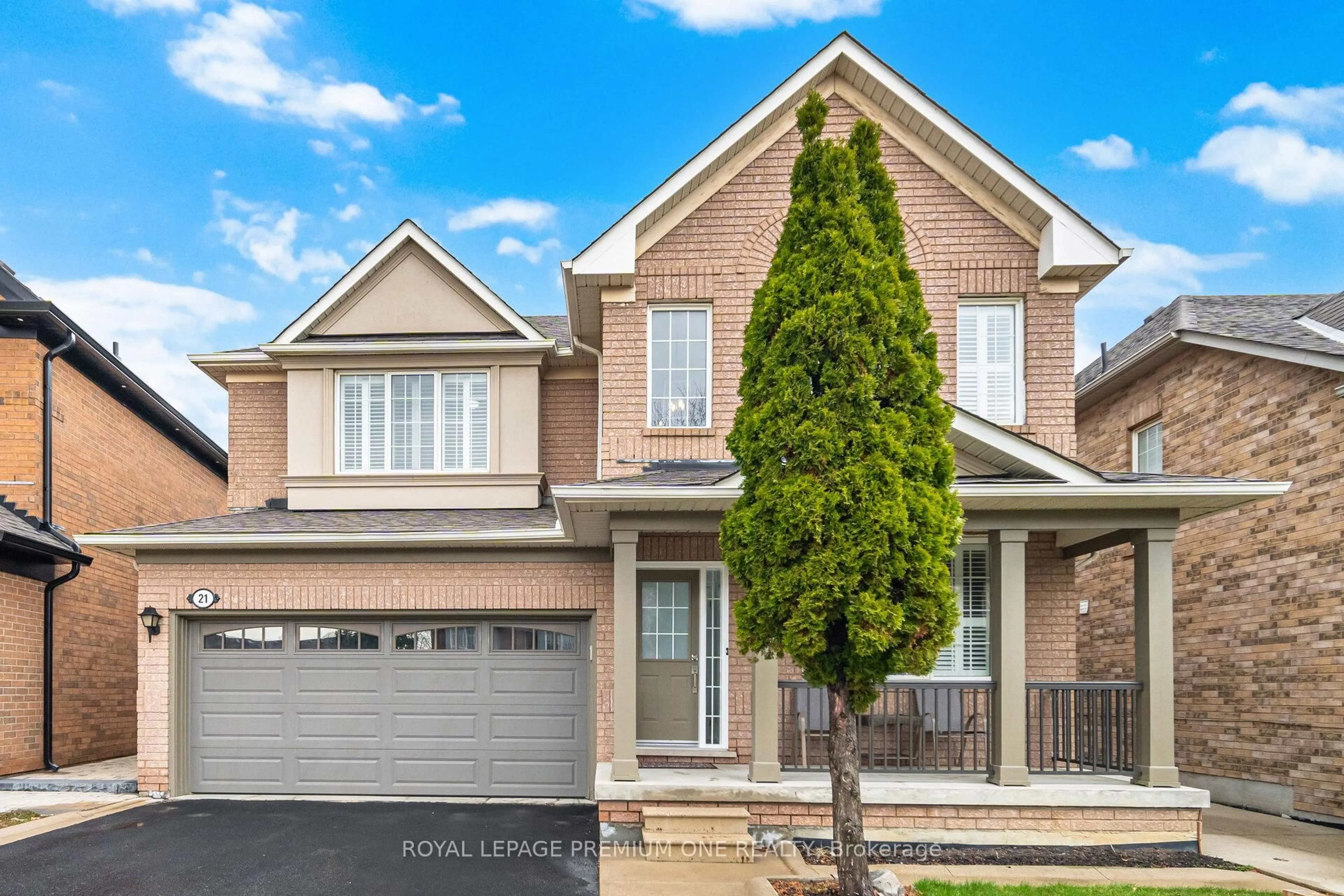 Home with brick exterior material, street for 21 Ocean Ave, Vaughan Ontario L6A 2X7