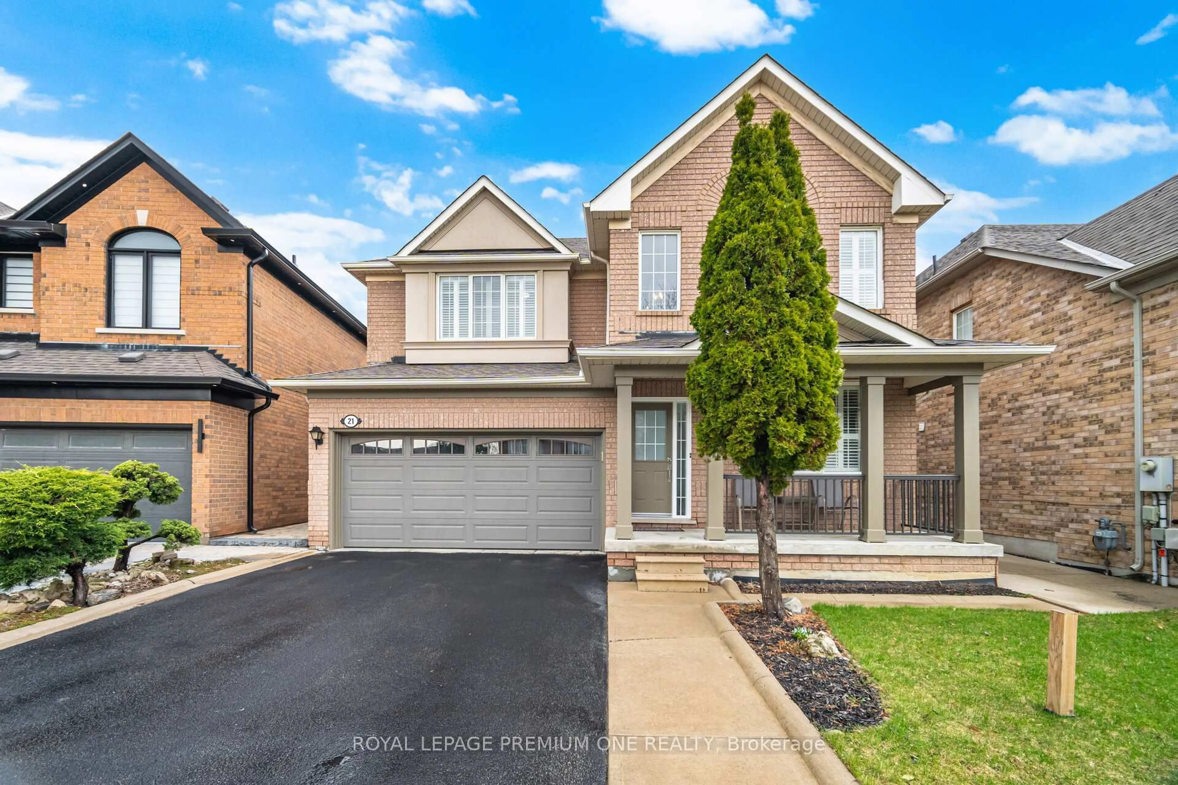 Home with brick exterior material, street for 21 Ocean Ave, Vaughan Ontario L6A 2X7