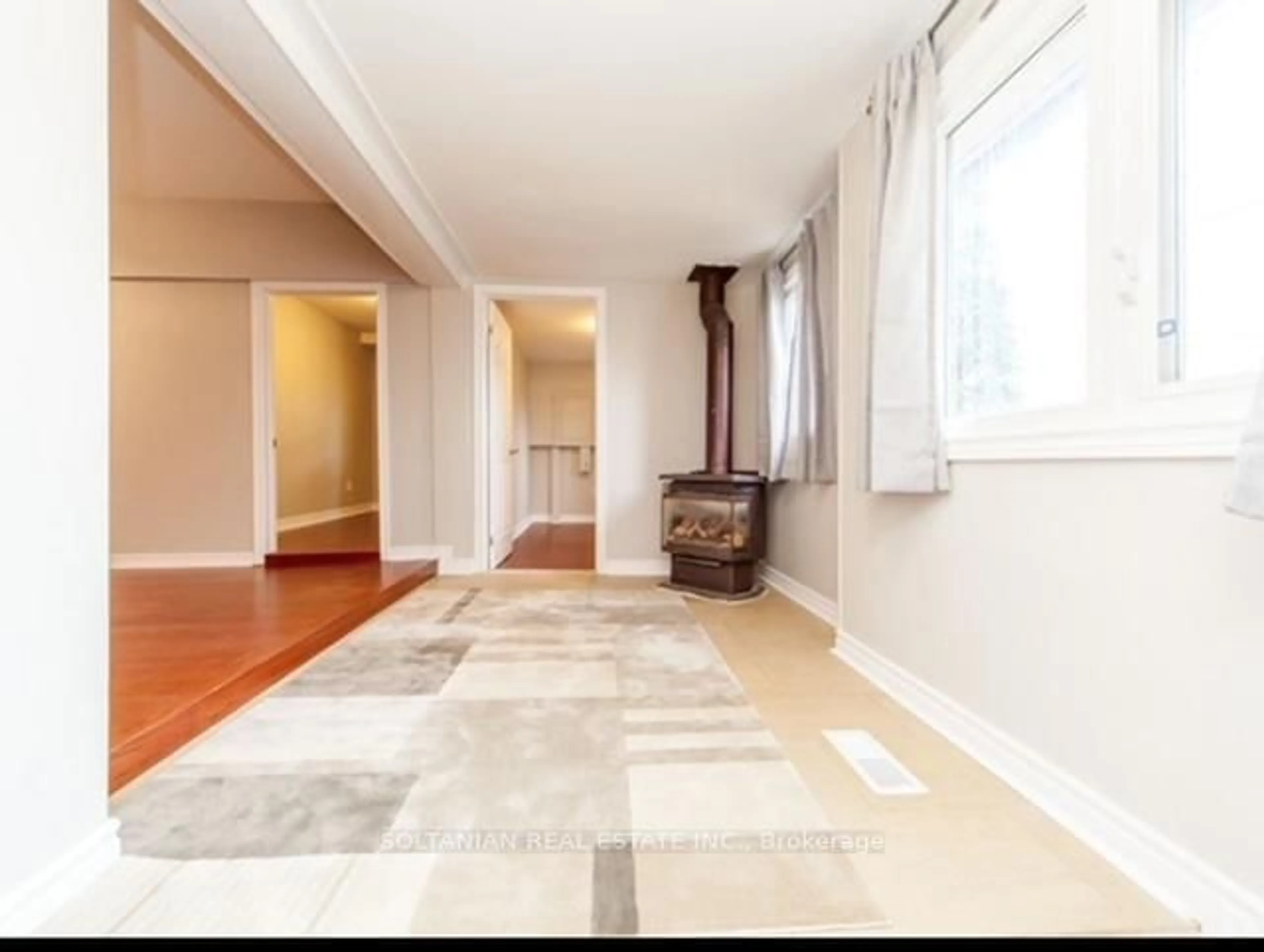 Unknown for 257 Parkwood Ave, Georgina Ontario L4P 2X2