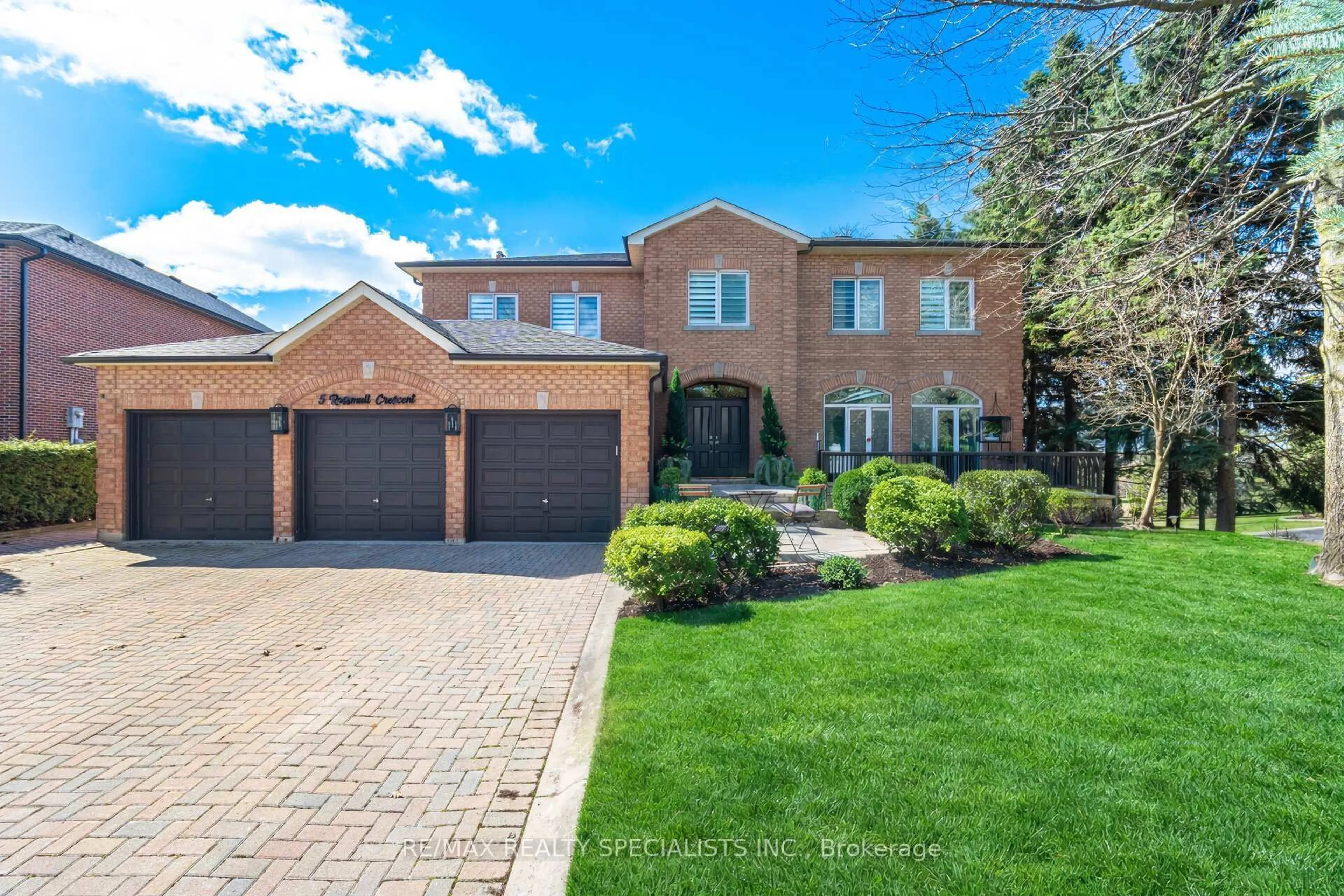 Home with brick exterior material, street for 5 Rossmull Cres, Vaughan Ontario L4L 7C8
