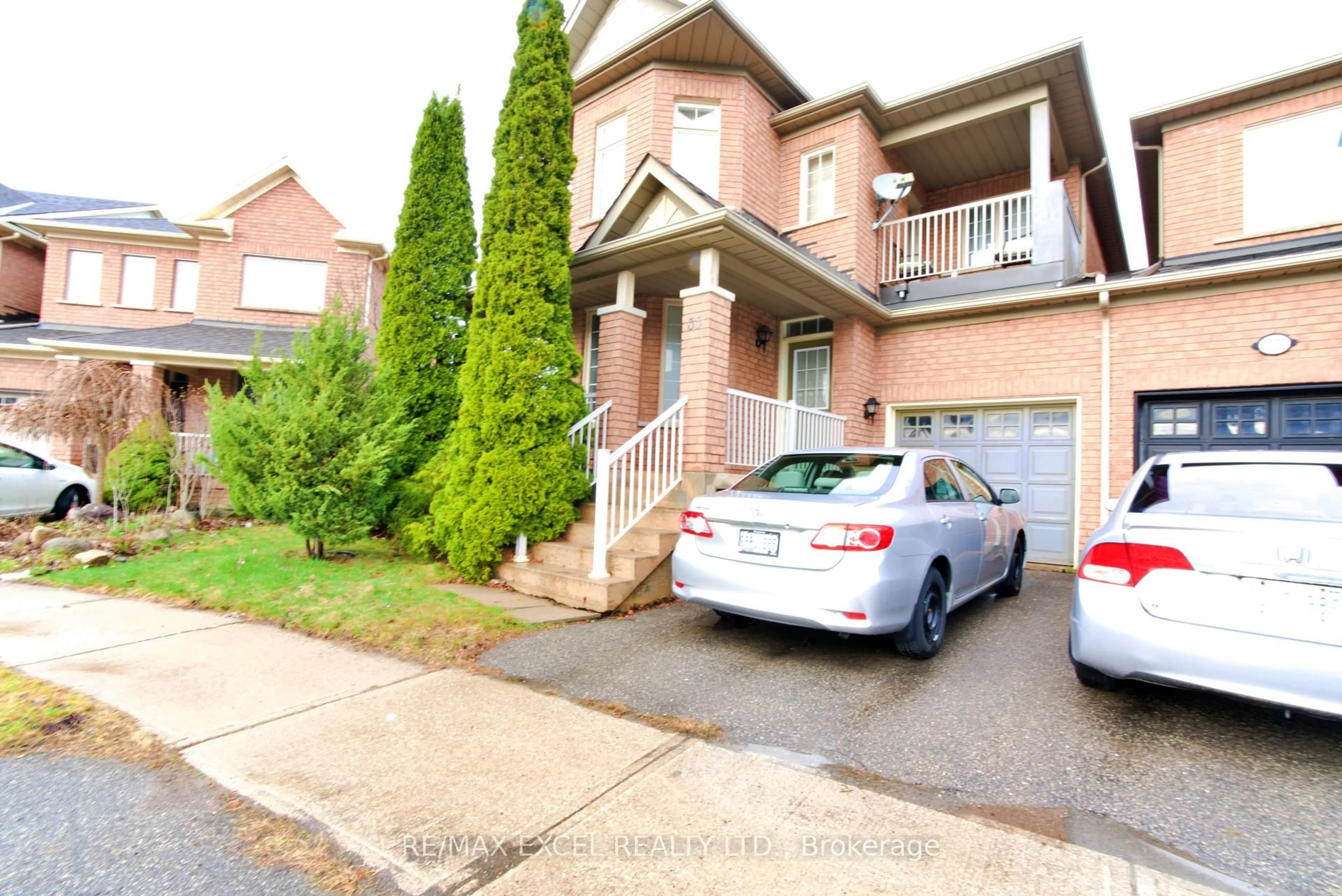 Home with brick exterior material, street for 35 Waldron Cres, Richmond Hill Ontario L4E 4A3