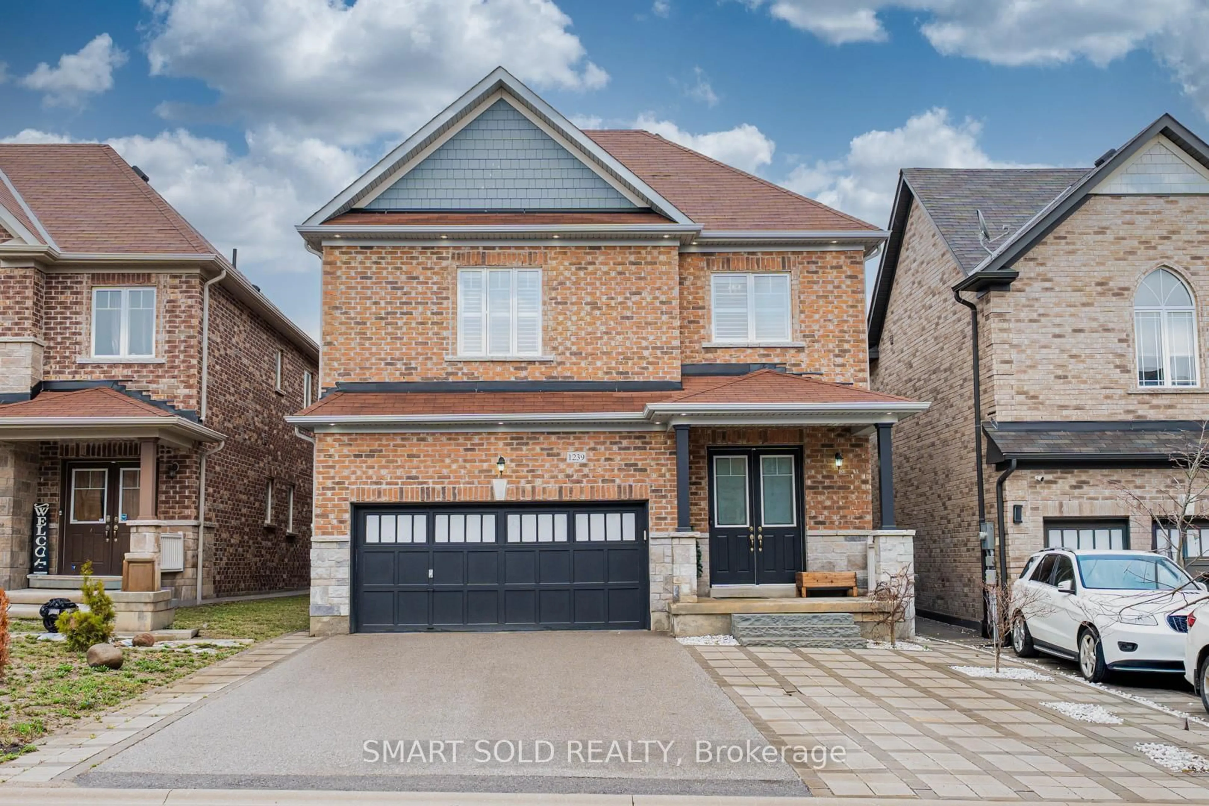Home with brick exterior material, street for 1239 Peelar Cres, Innisfil Ontario L0L 1W0