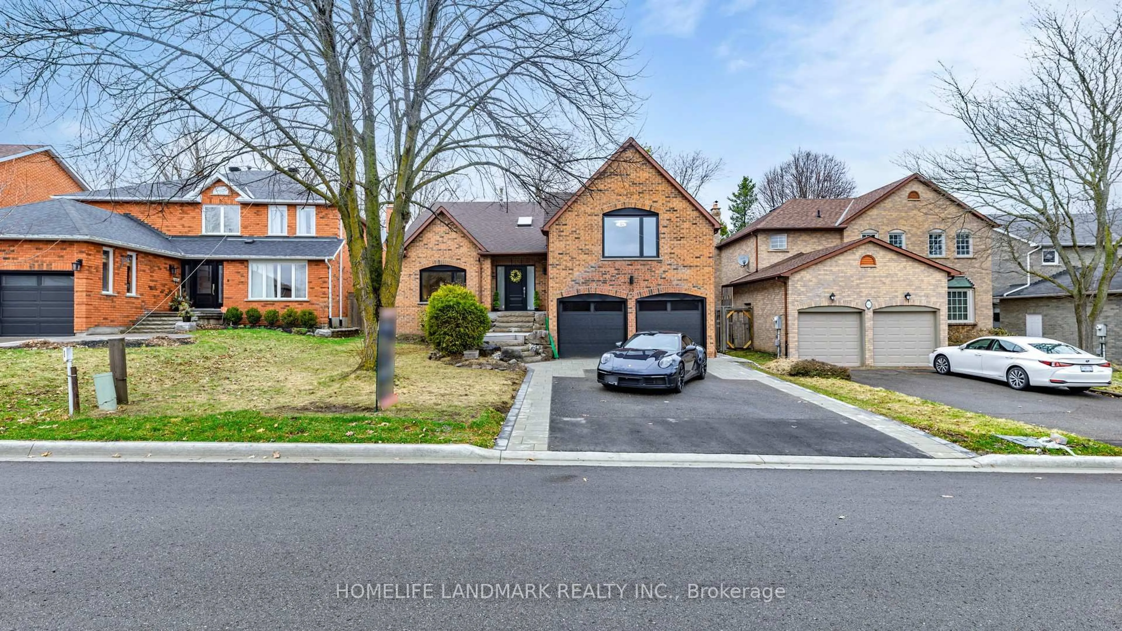 Home with brick exterior material, street for 93 Gilbank Dr, Aurora Ontario L4G 5E2