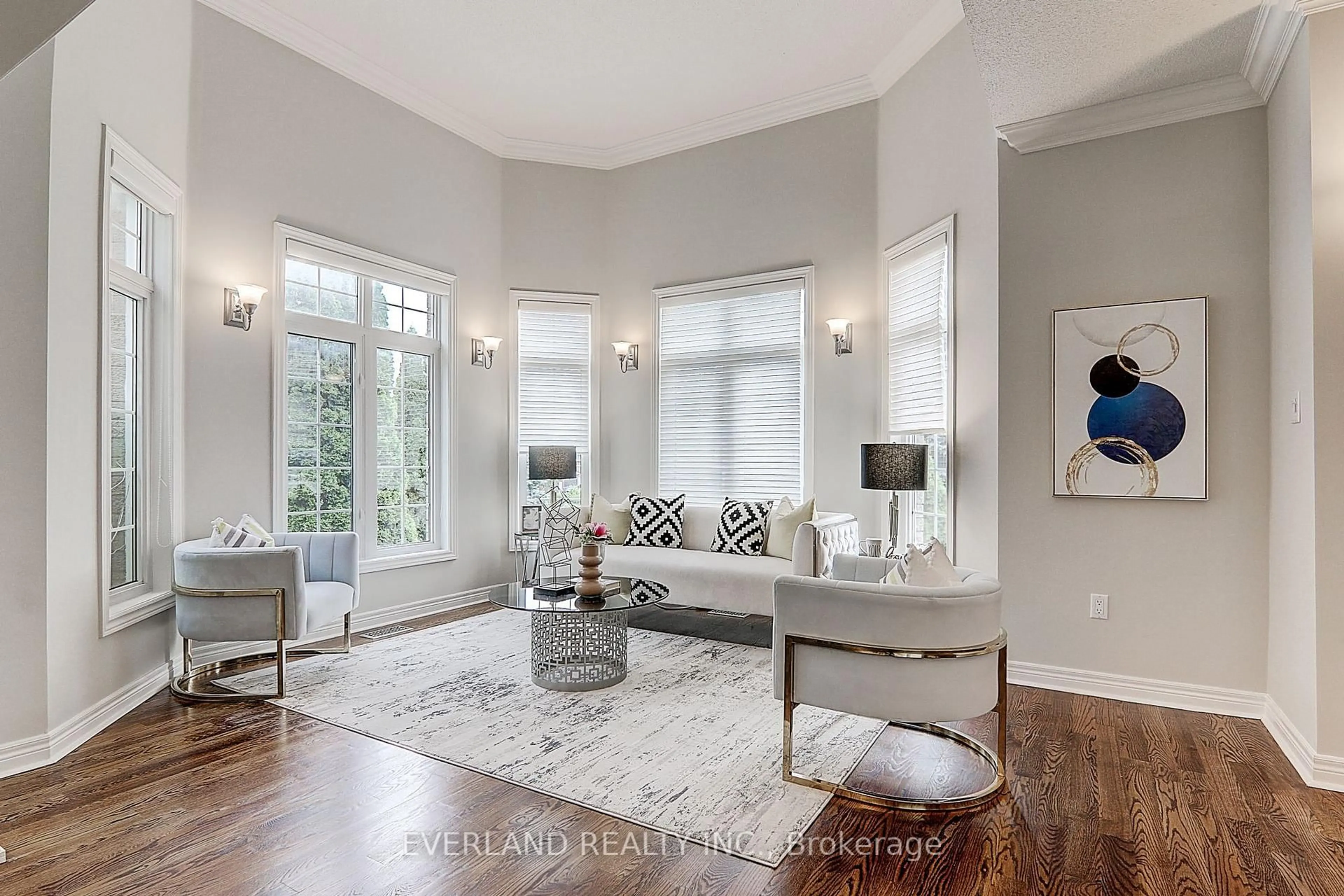 Living room with furniture, unknown for 922 Best Circ, Newmarket Ontario L3X 2H8