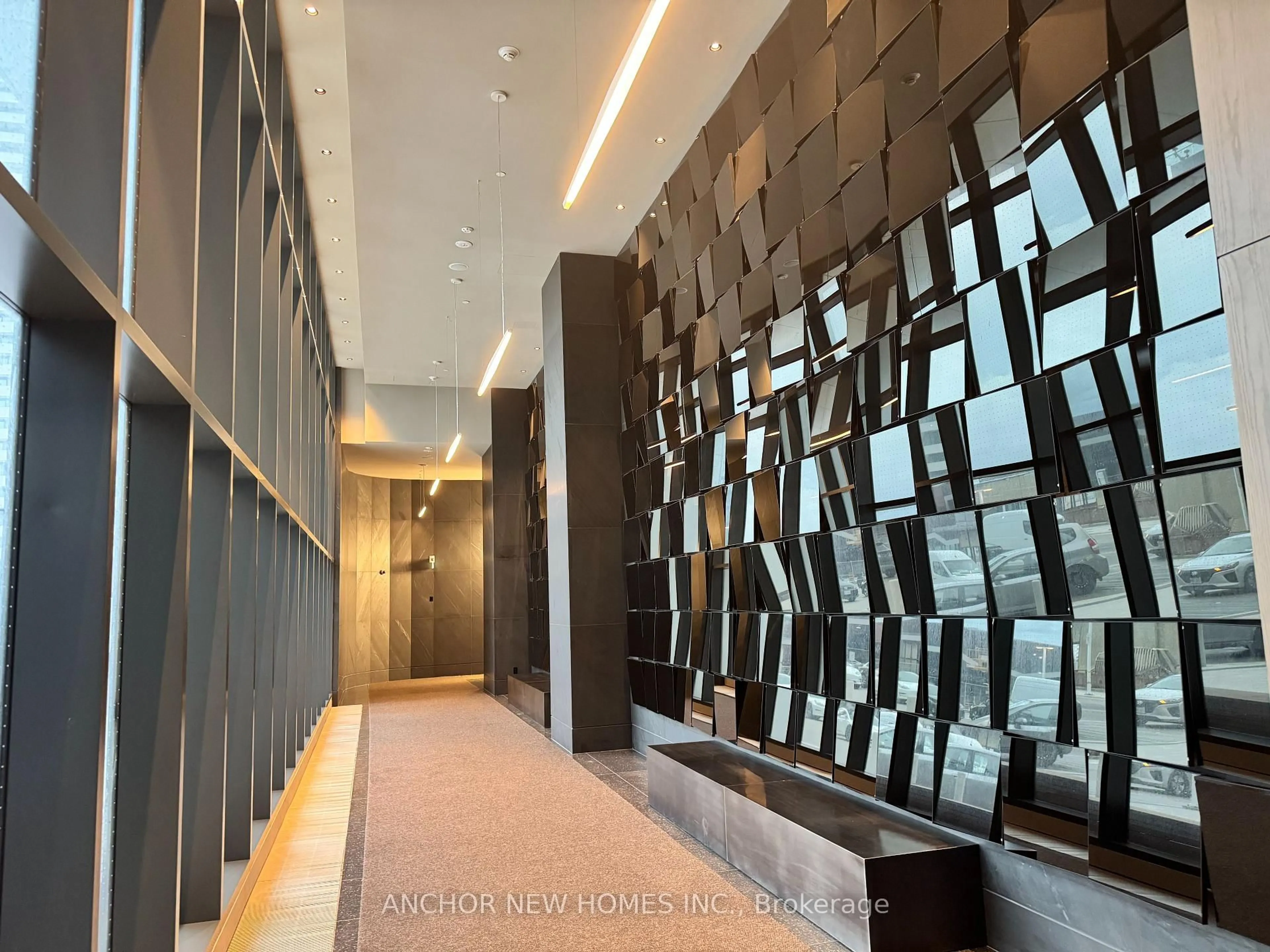 Indoor foyer for 8 Interchange Way #4708, Vaughan Ontario L4K 0R2