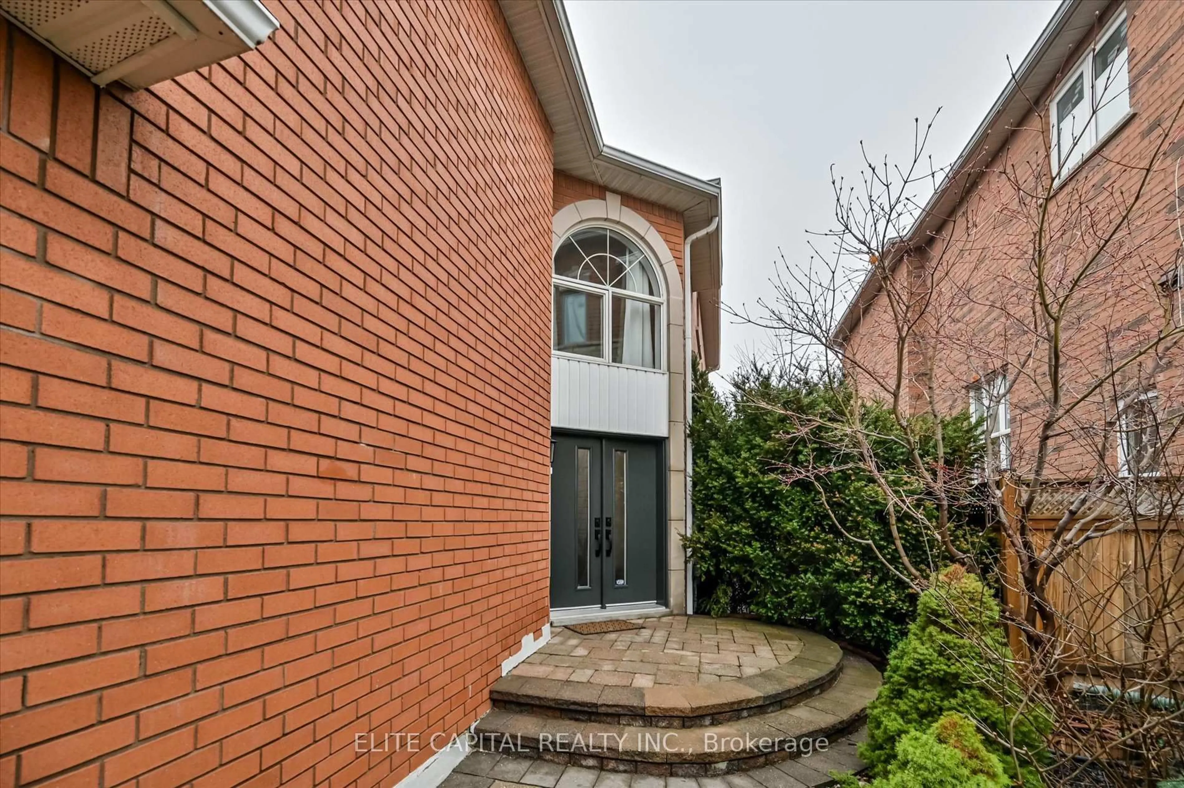 Home with brick exterior material, street for 116 Redstone Rd, Richmond Hill Ontario L4S 1T8