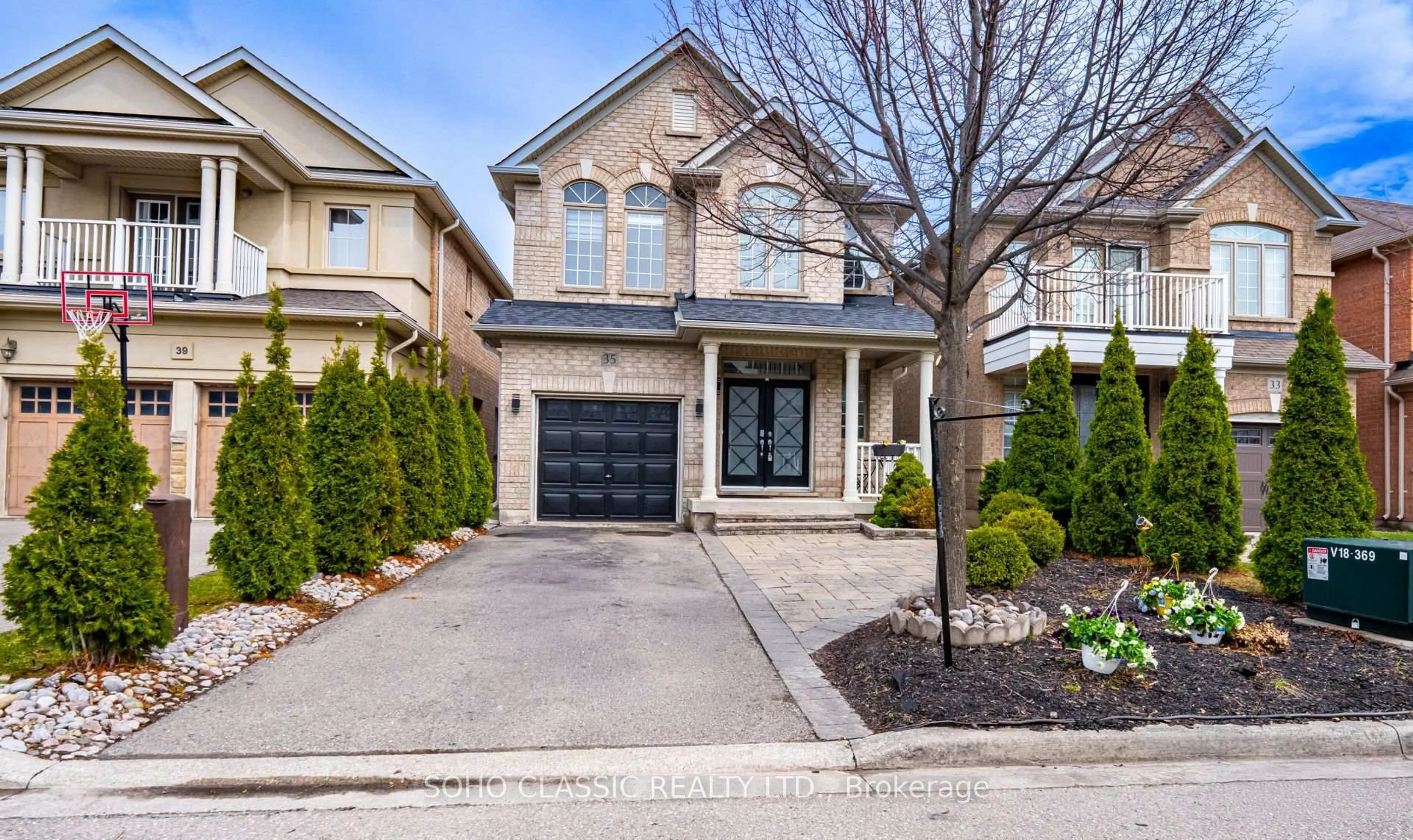 Home with brick exterior material, street for 35 Brunel St, Vaughan Ontario L6A 0R4