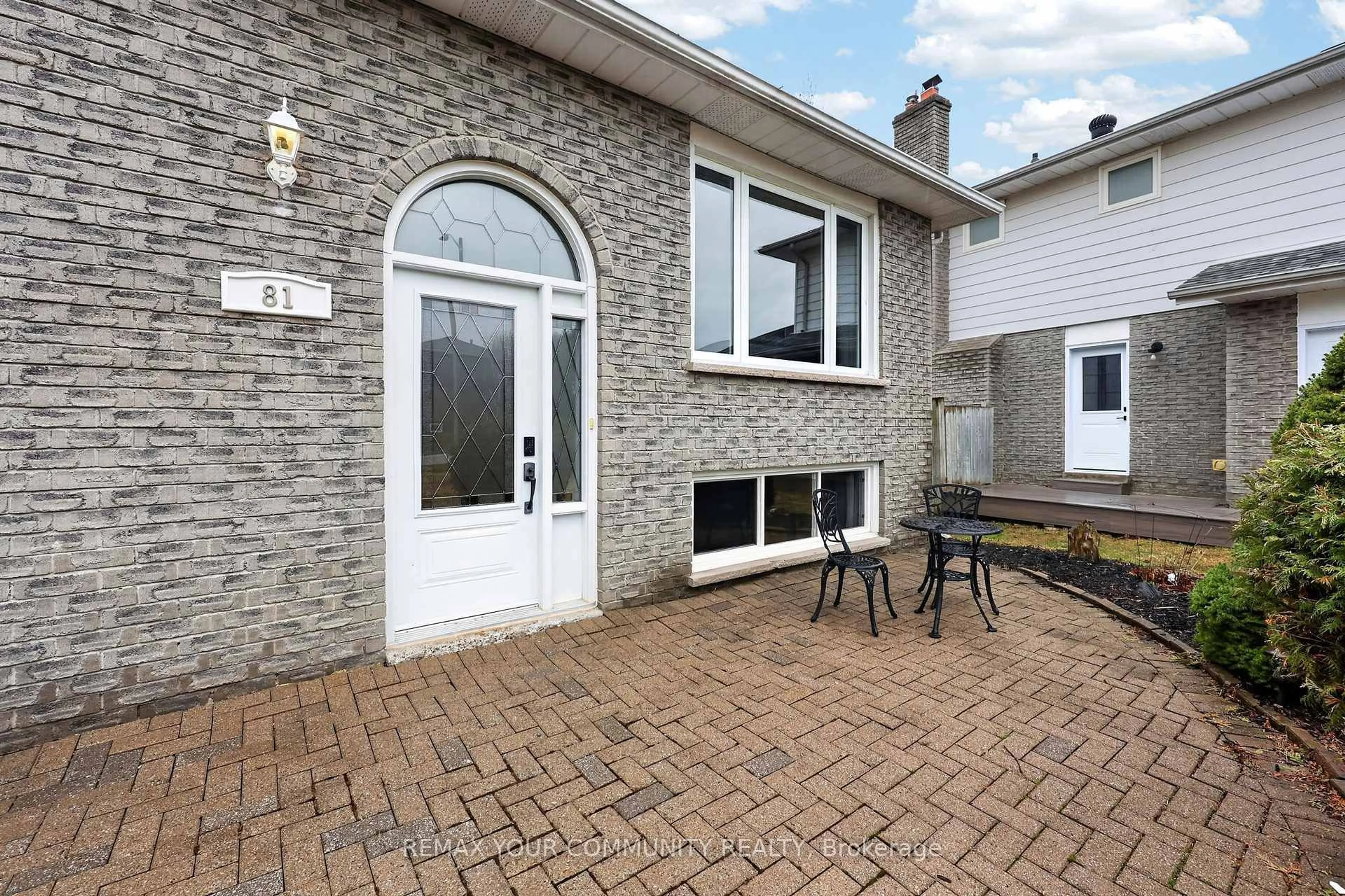 Unknown for 81 Crown Cres, Bradford West Gwillimbury Ontario L3Z 2M2