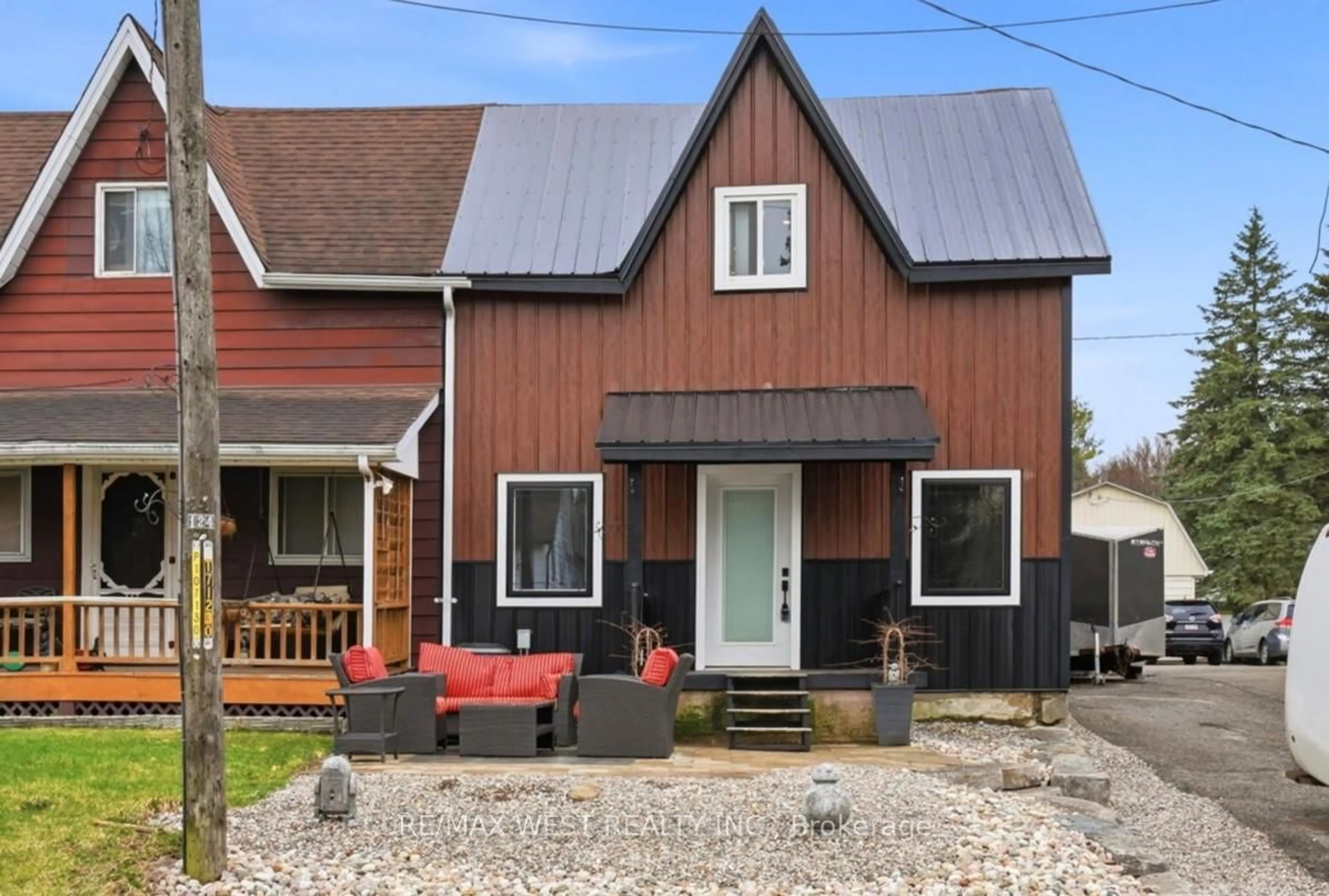 Unknown for 94 Mill St, Uxbridge Ontario L3P 1H4