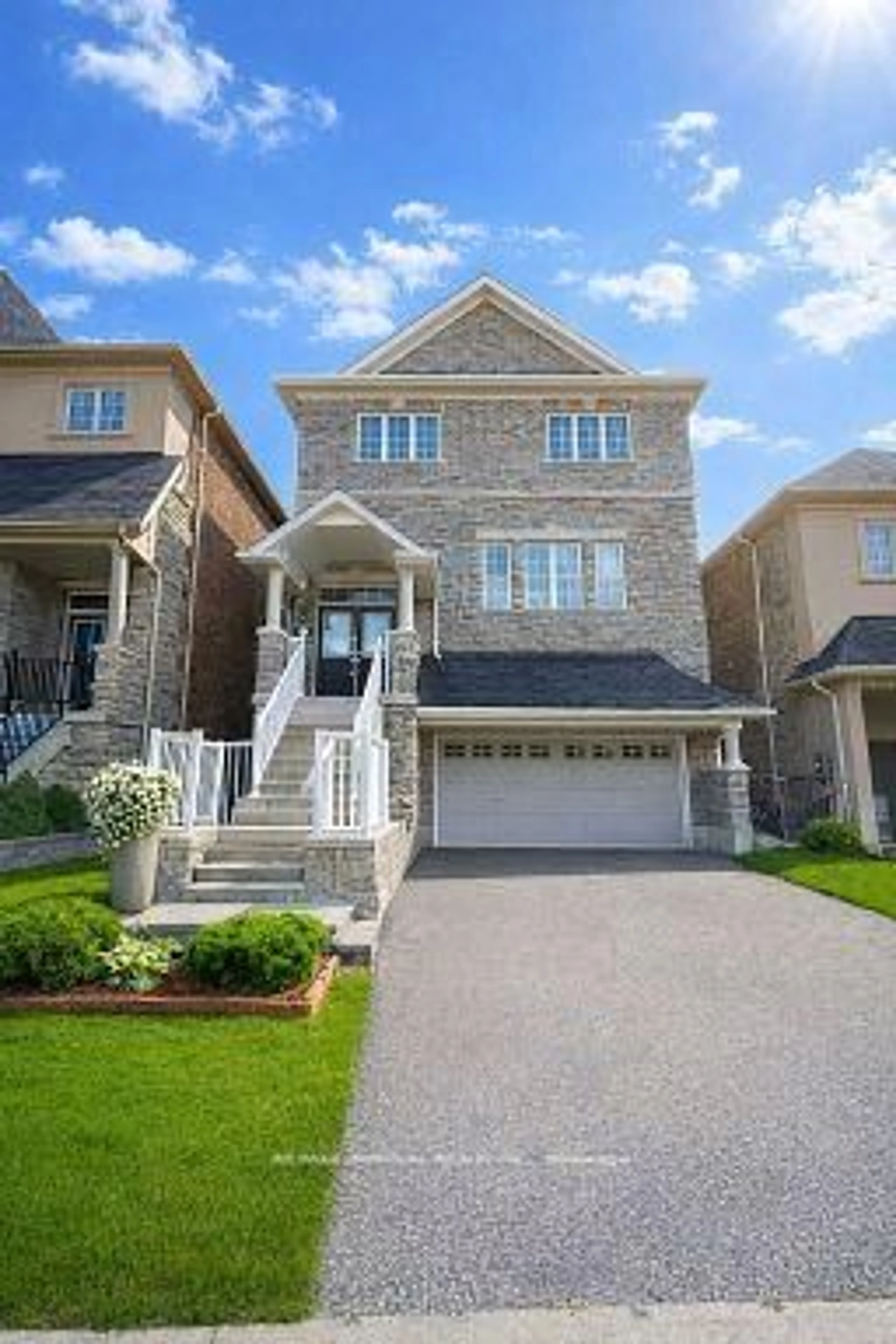 Home with brick exterior material, street for 155 Art West Ave, Newmarket Ontario L3X 0C1