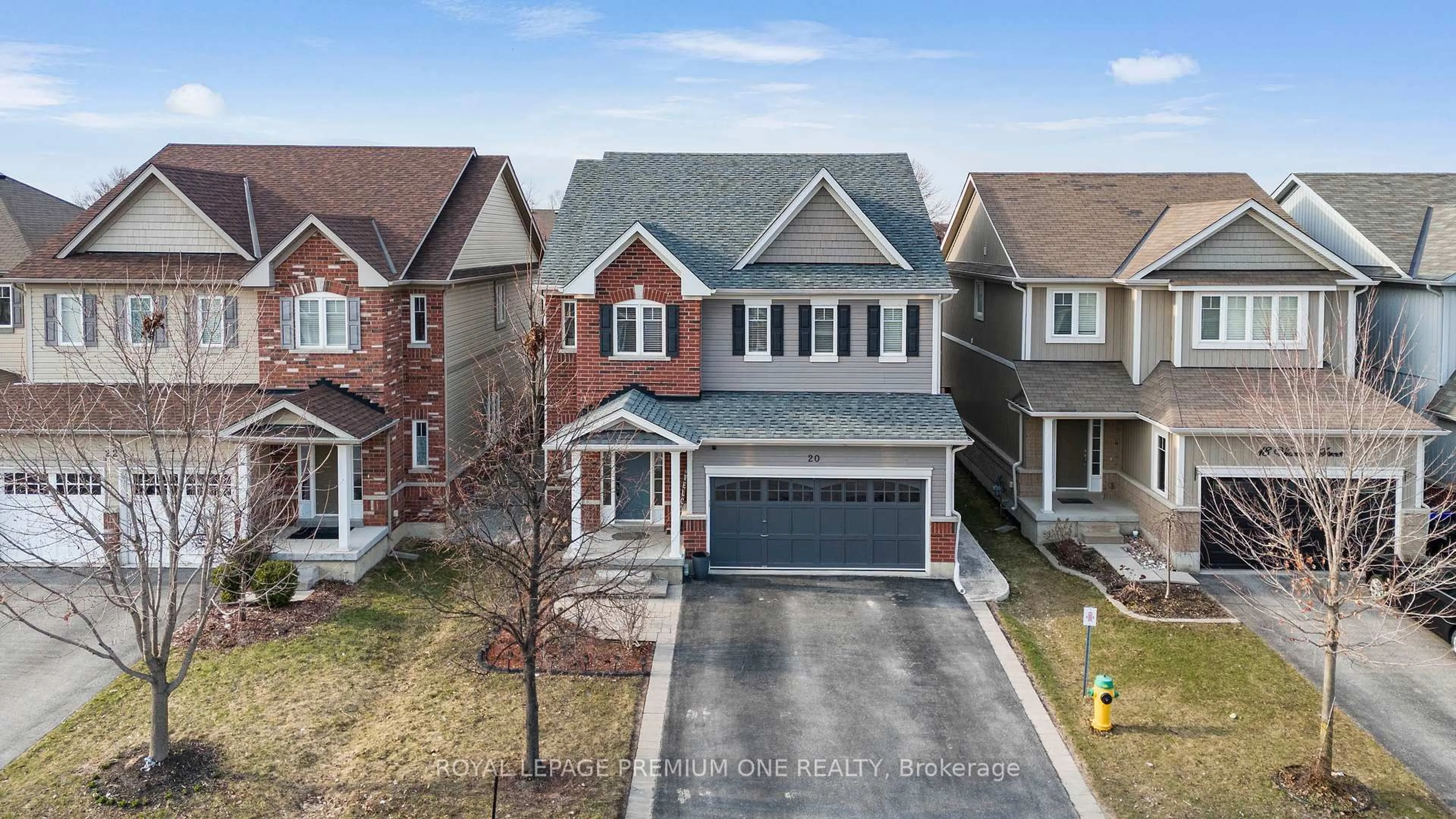 A pic from outside/outdoor area/front of a property/back of a property/a pic from drone, street for 20 Warman St, New Tecumseth Ontario L9R 0B9