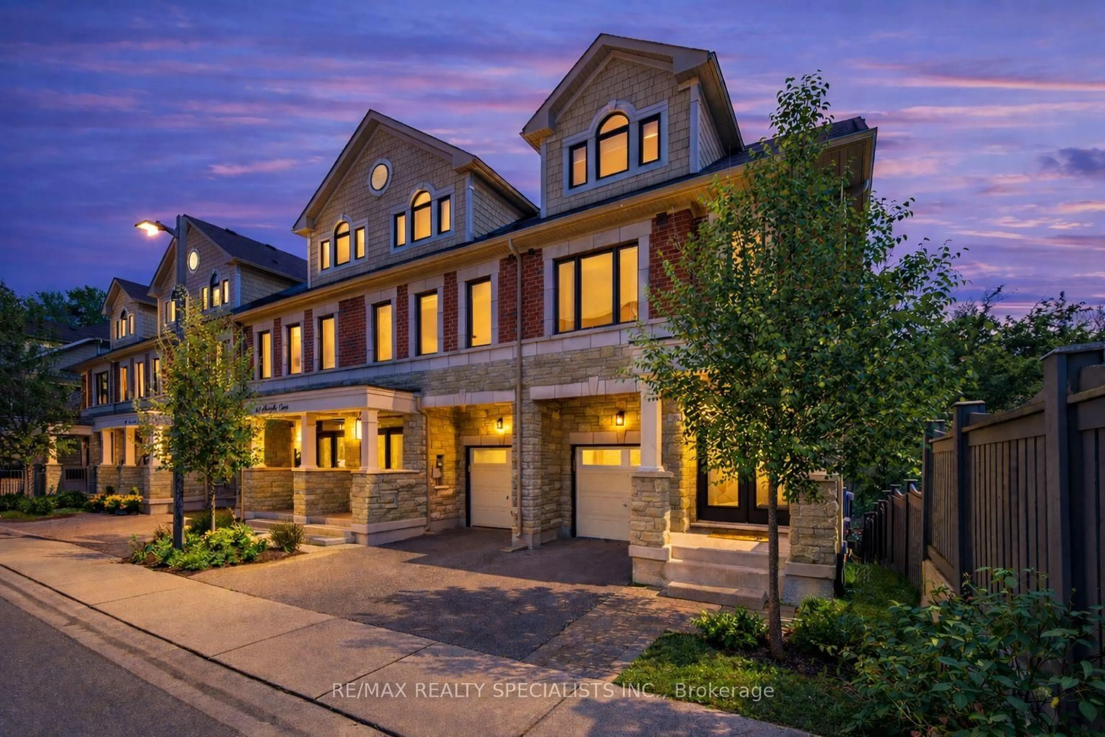 Home with brick exterior material, street for 57 Hiawatha Crt, Vaughan Ontario L4L 0J2