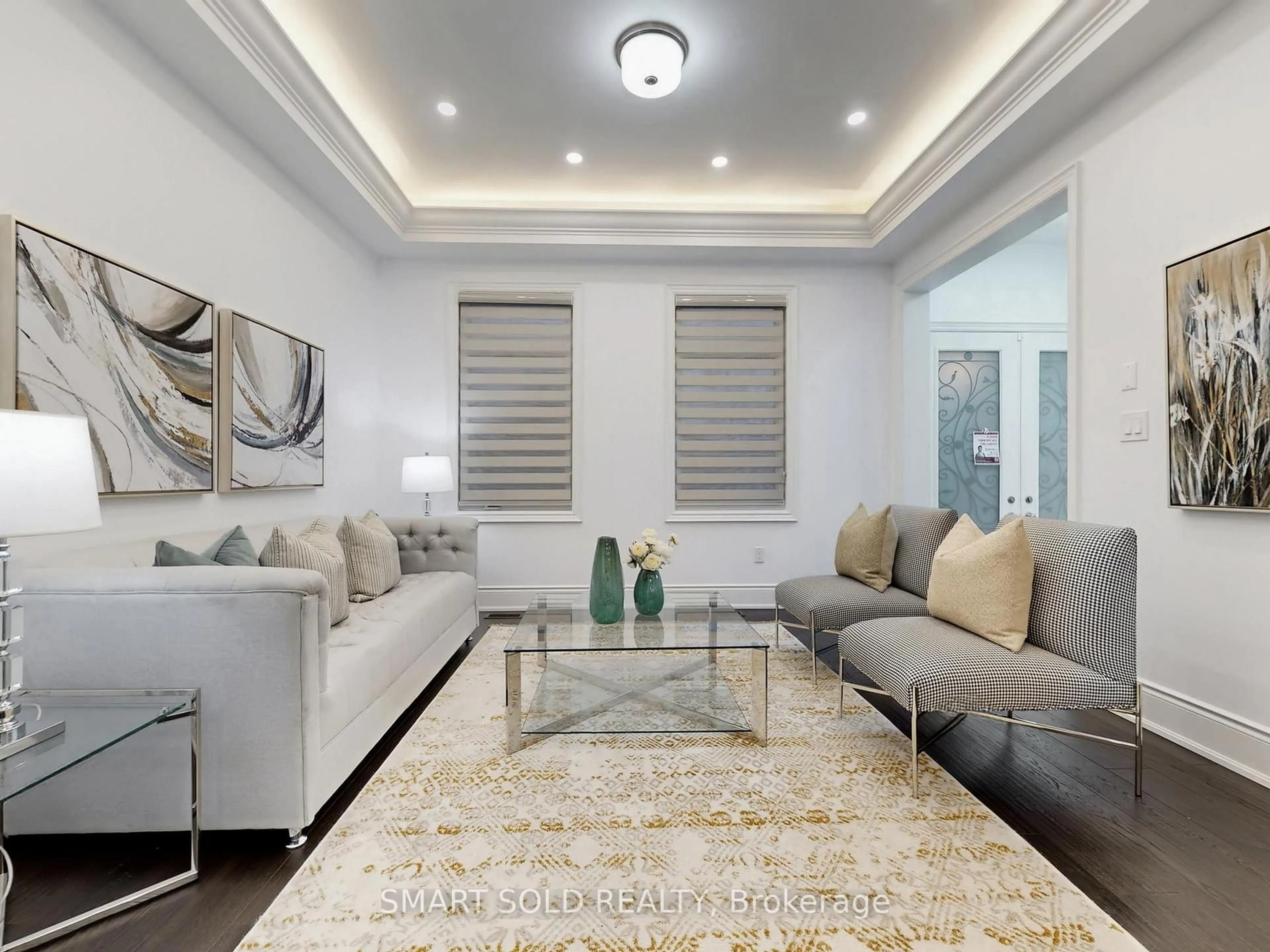 Living room with furniture, unknown for 209 Hillsview Dr, Richmond Hill Ontario L4C 4L8