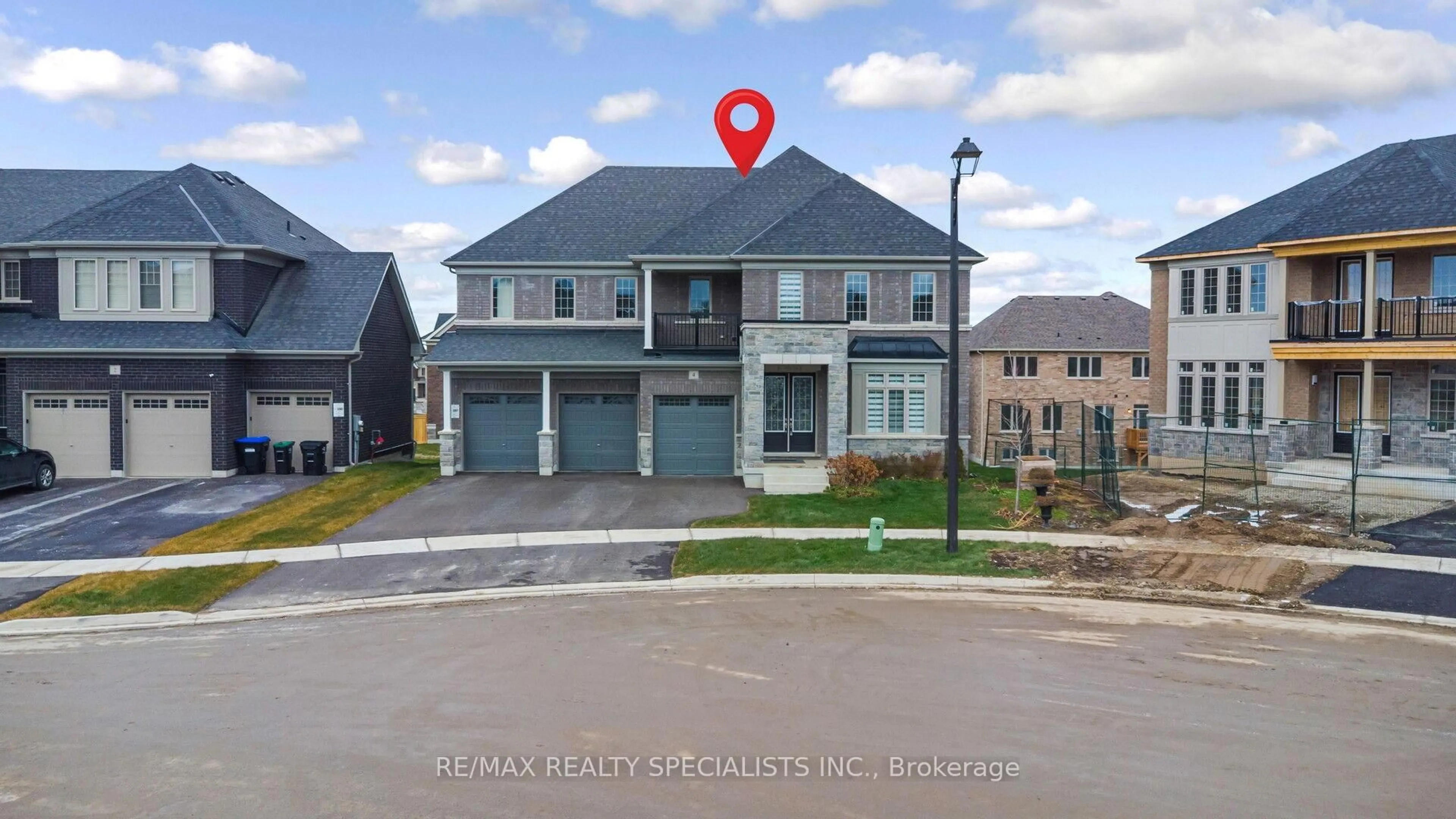 A pic from outside/outdoor area/front of a property/back of a property/a pic from drone, street for 4 Elderberry Way, Adjala-Tosorontio Ontario L0G 1W0