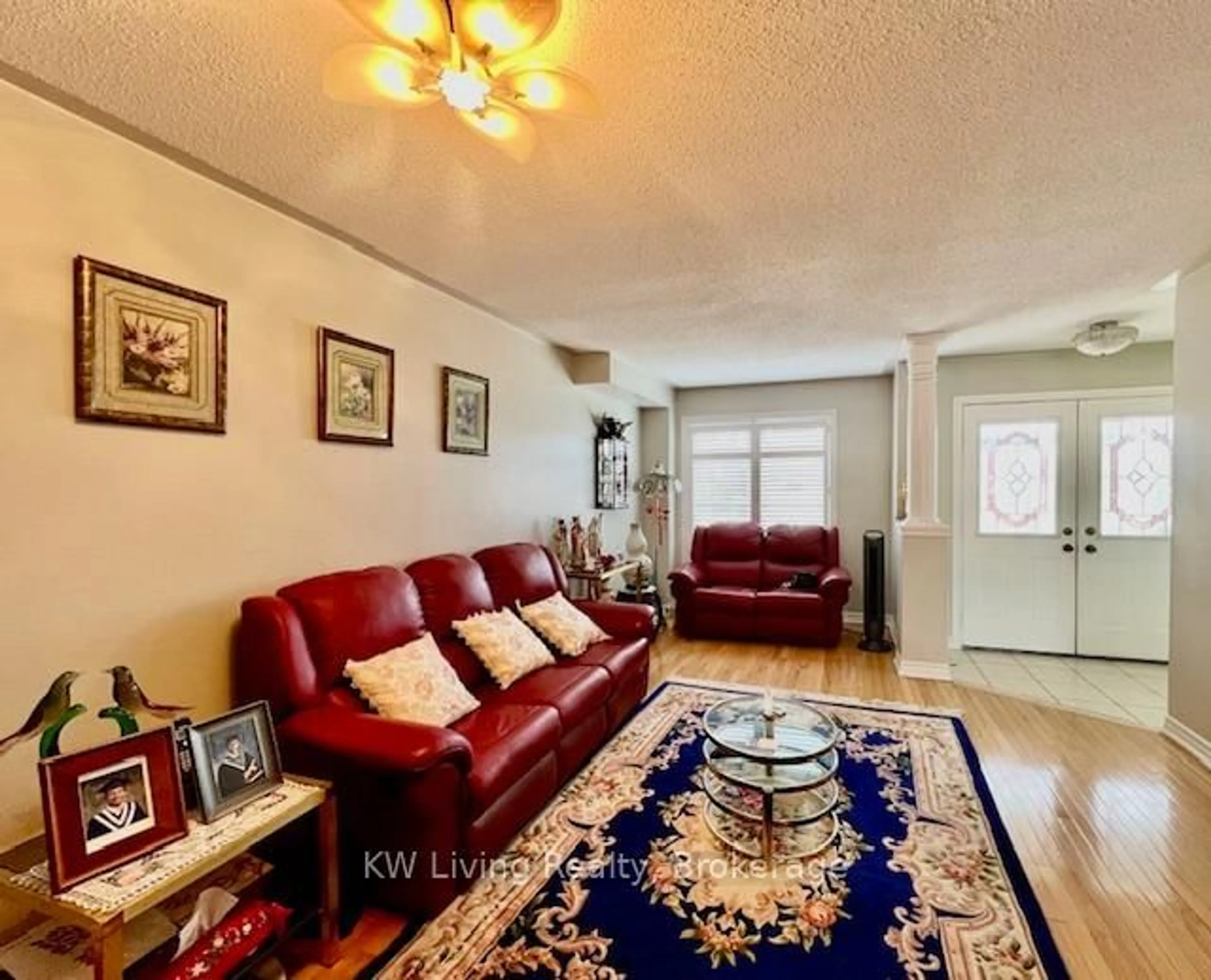 Living room with furniture, unknown for 125 South Unionville Ave, Markham Ontario L3R 6B8