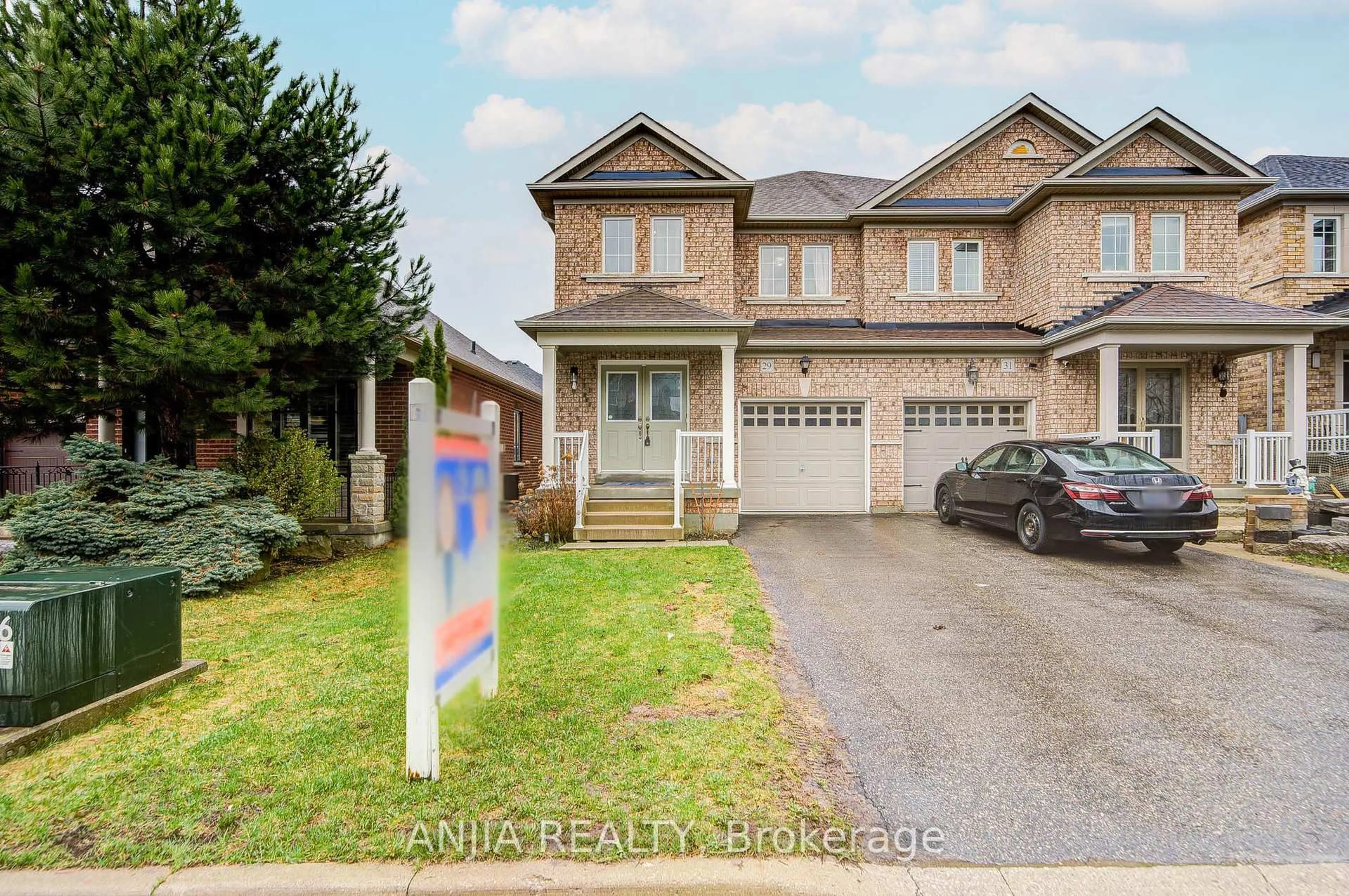 Home with brick exterior material, street for 29 Butterwood Lane, Whitchurch-Stouffville Ontario L4A 0M7