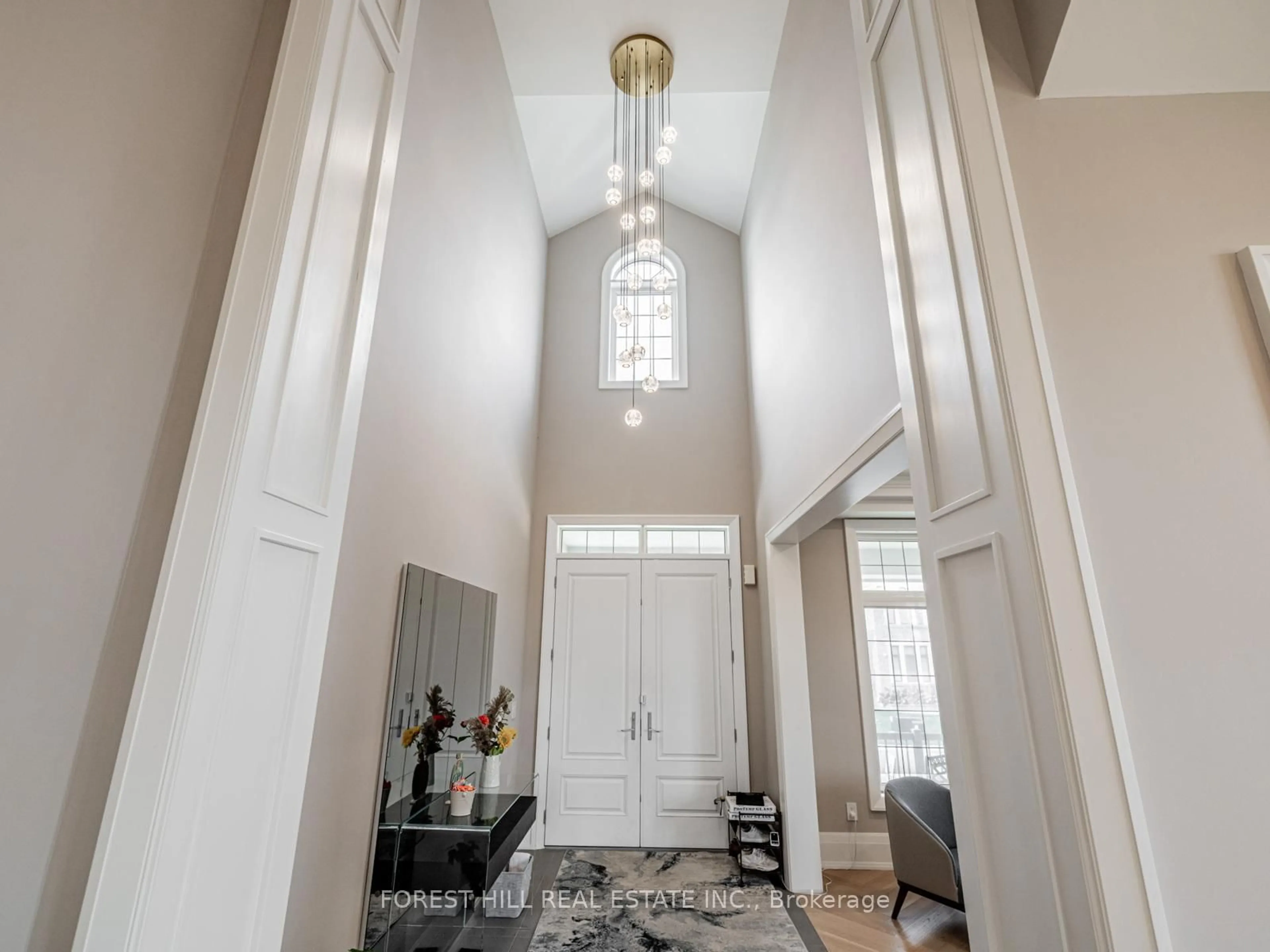Indoor entryway for 13 Pellegrini Dr, Vaughan Ontario L4H 4A2