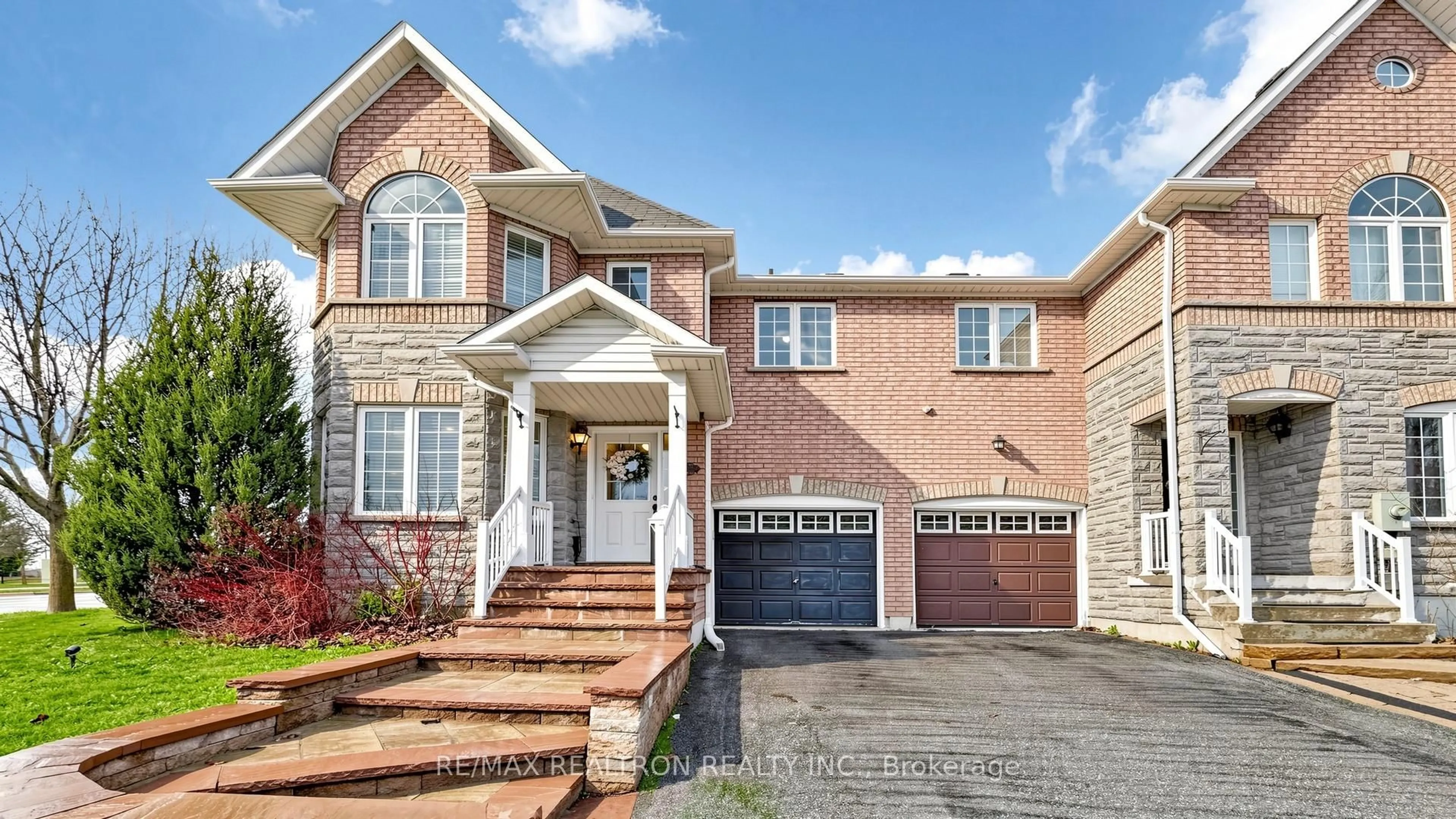 Home with brick exterior material, street for 65 Red River Cres, Newmarket Ontario L3X 2X2