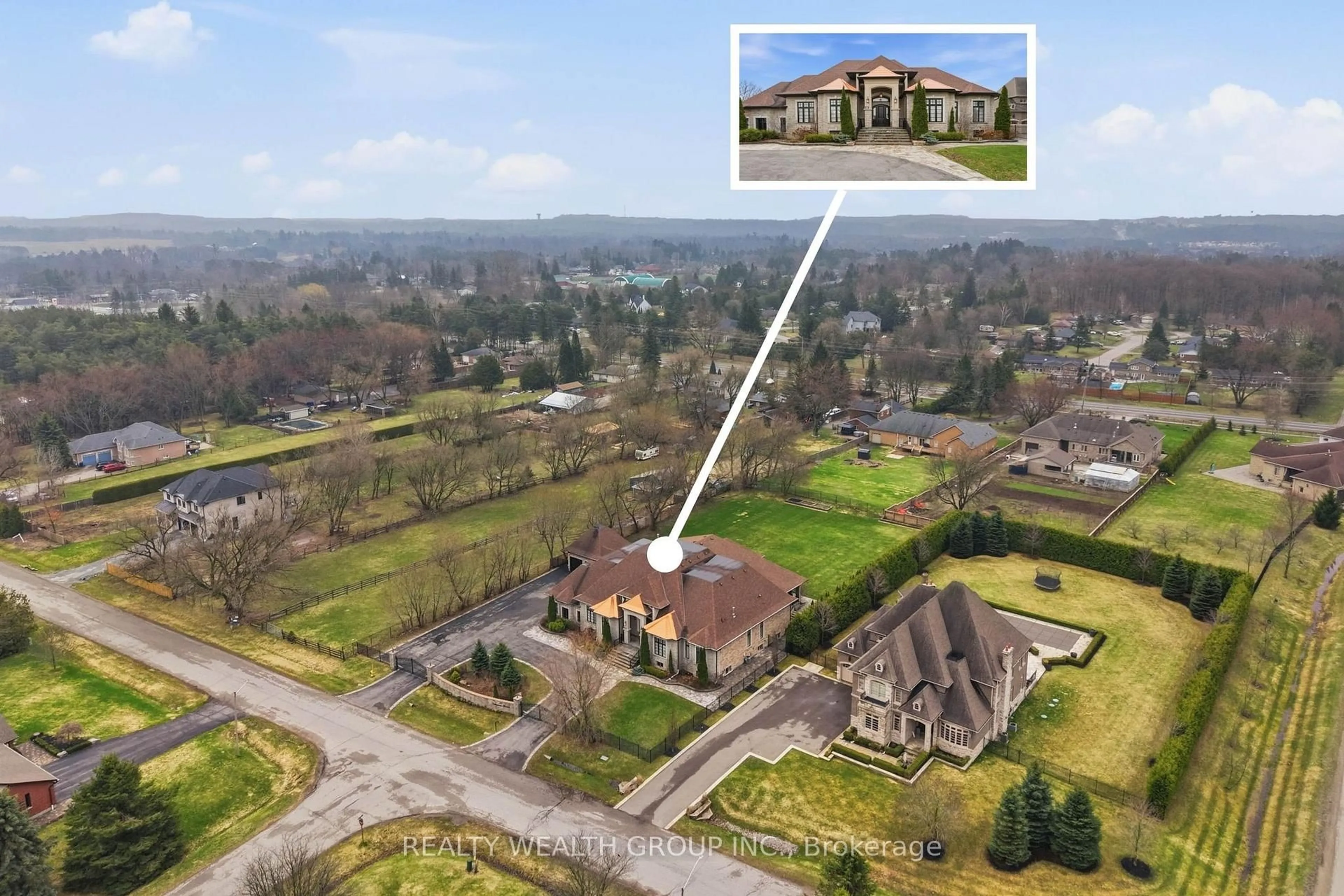 A pic from outside/outdoor area/front of a property/back of a property/a pic from drone, building for 37 Greenan Rd, Whitchurch-Stouffville Ontario L4A 3H7