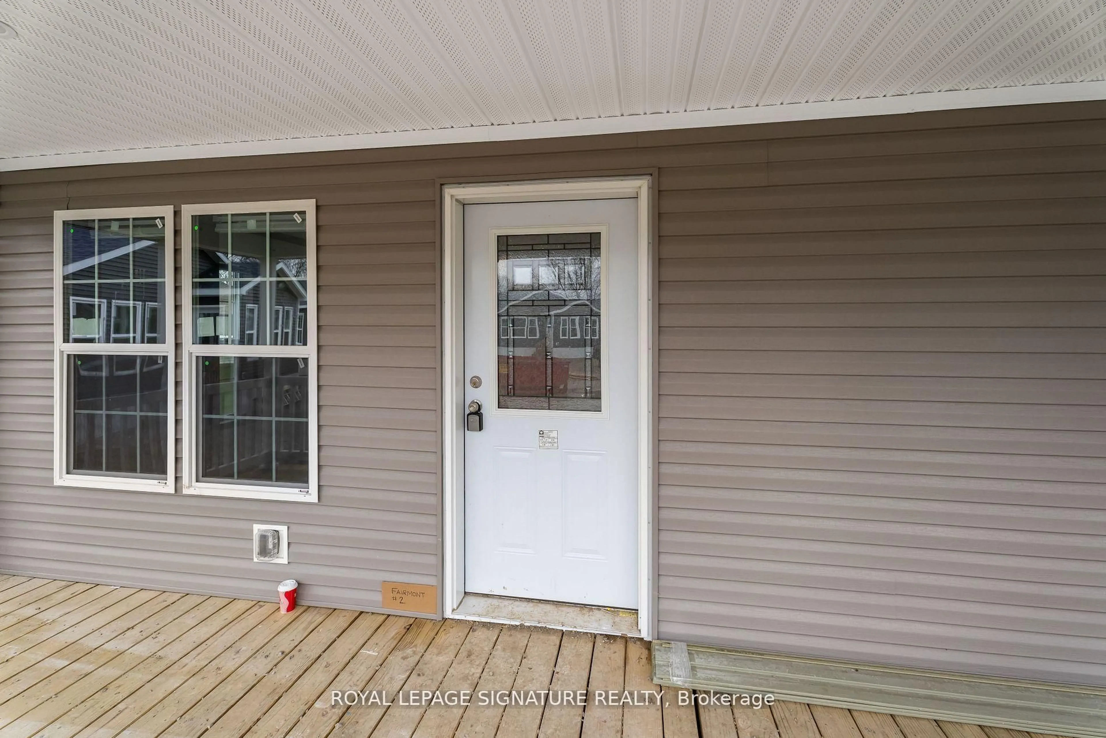 Home with vinyl exterior material, street for 12 Briarwood Pl, Innisfil Ontario L0L 1L0