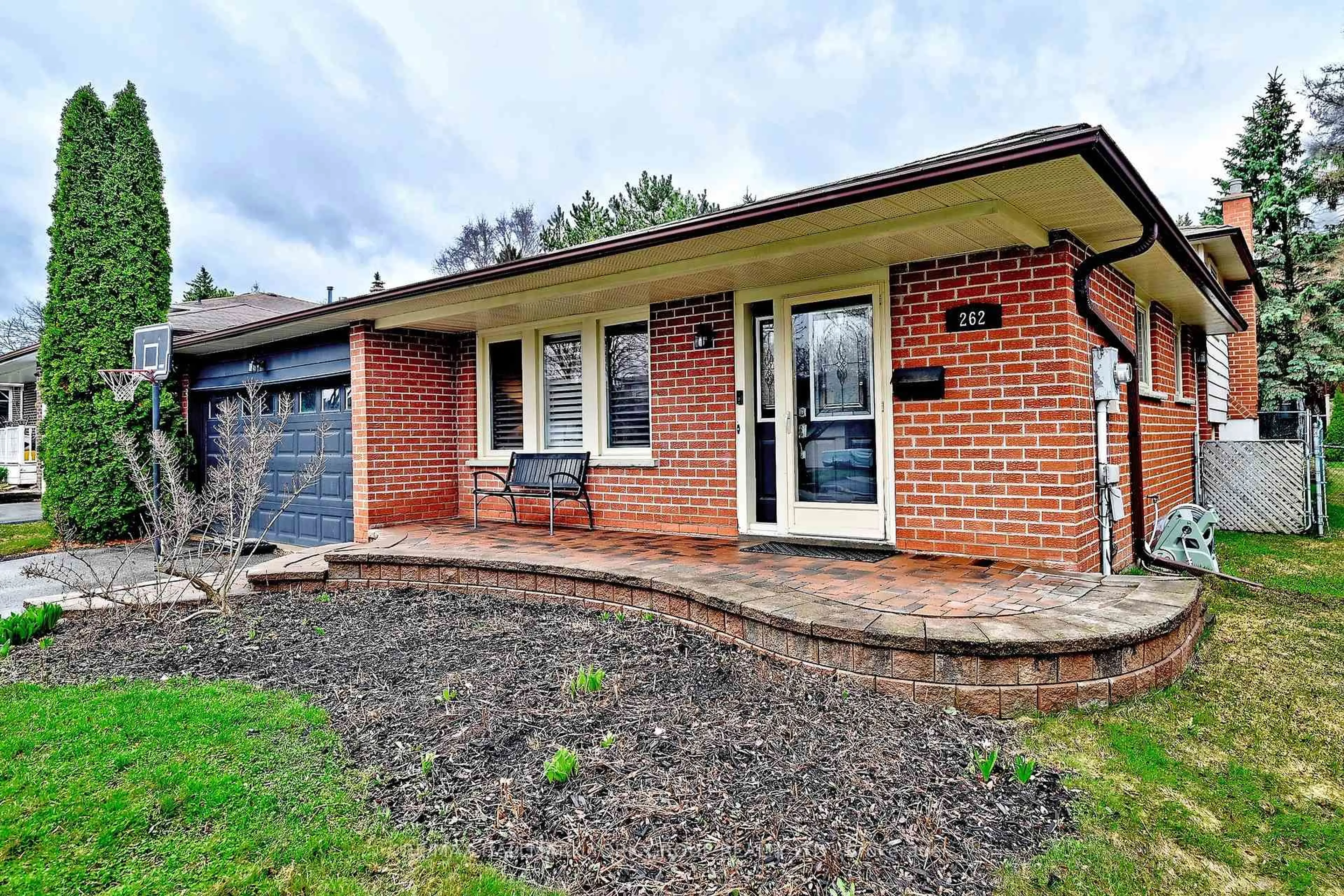 Home with brick exterior material, street for 262 Plymouth Tr, Newmarket Ontario L3Y 6G7